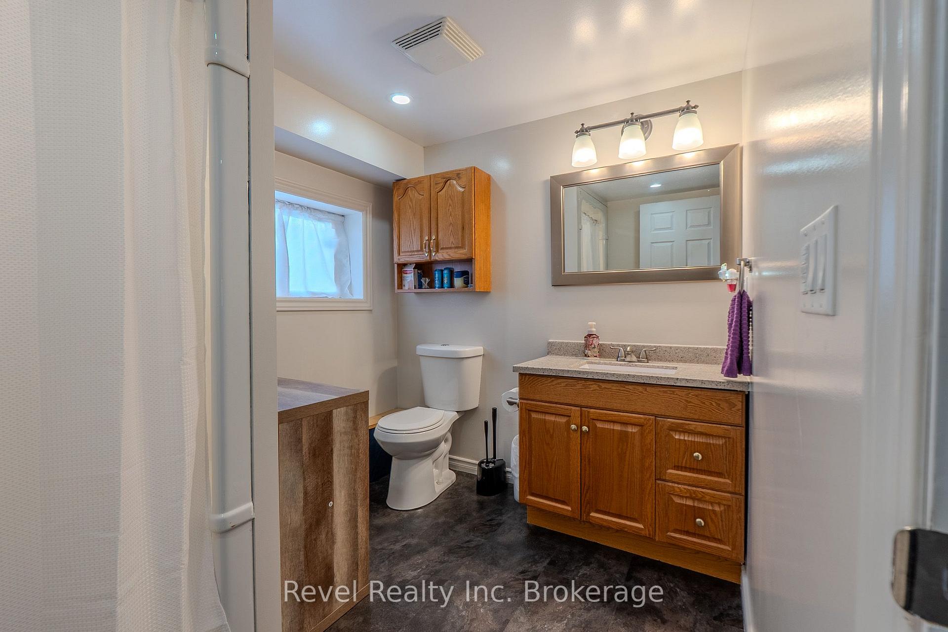 Photo 43 of 257 Lee Avenue, North Bay, Ferris — HOMEH