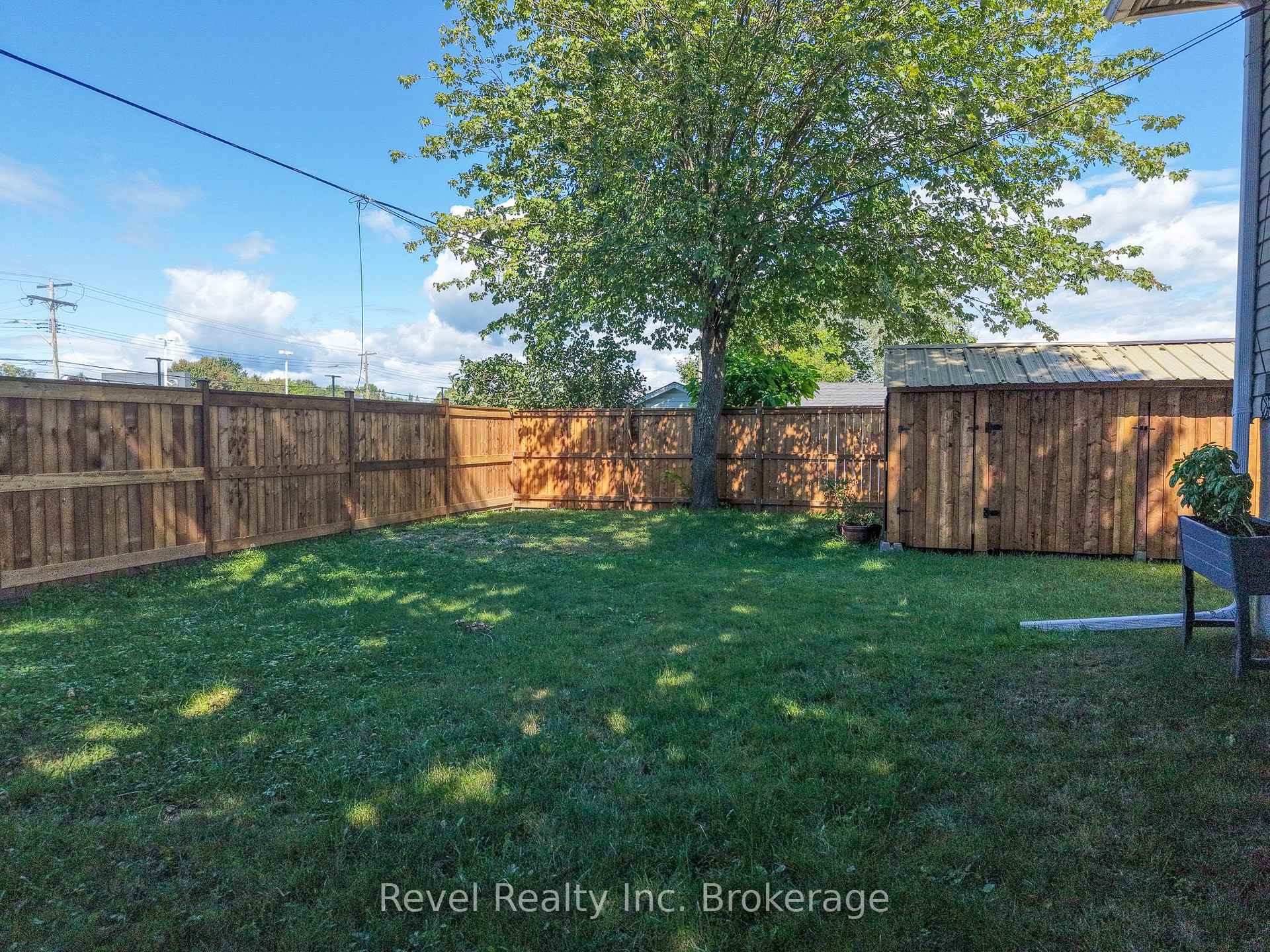 Photo 49 of 257 Lee Avenue, North Bay, Ferris — HOMEH