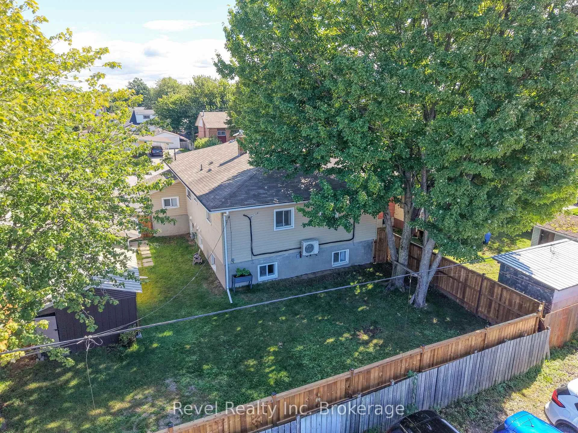 Photo 6 of 257 Lee Avenue, North Bay, Ferris — HOMEH
