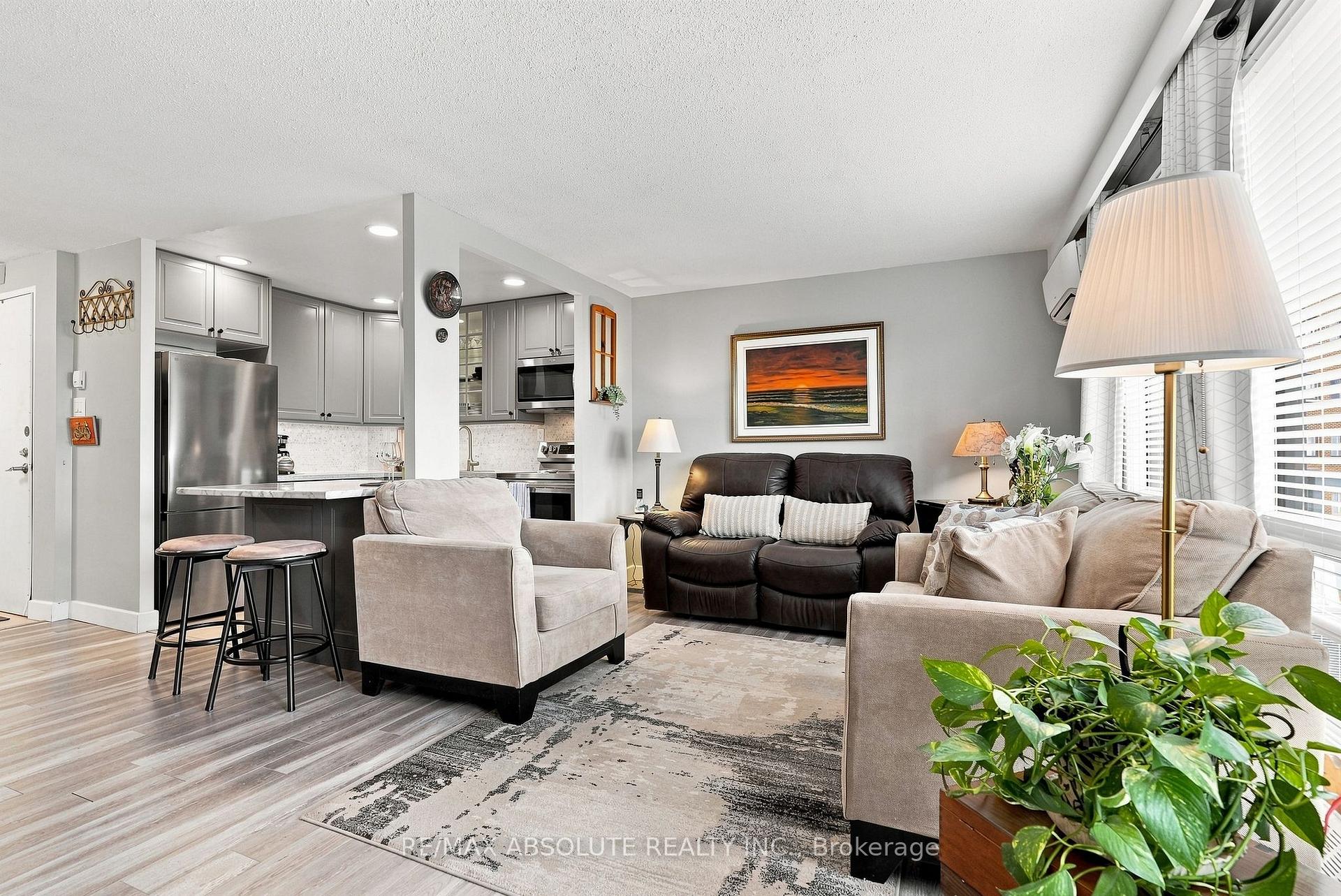 Photo 13 of 20 Chesterton Drive, Ottawa, Borden Farm/Stewart Farm/Carleton Heights/Parkwood Hills — HOMEH