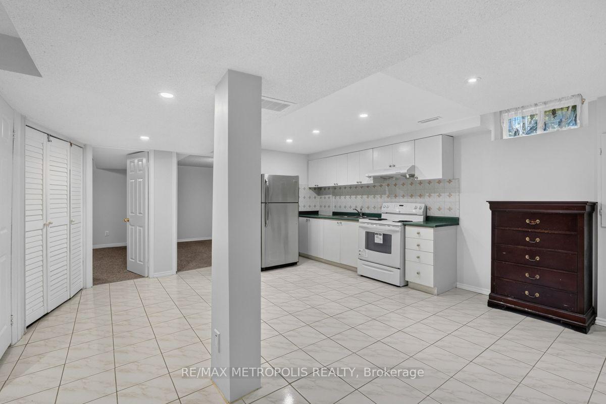 Photo 10 of Unit BSMT, 32 Summerlea Street, Markham, Middlefield — HOMEH