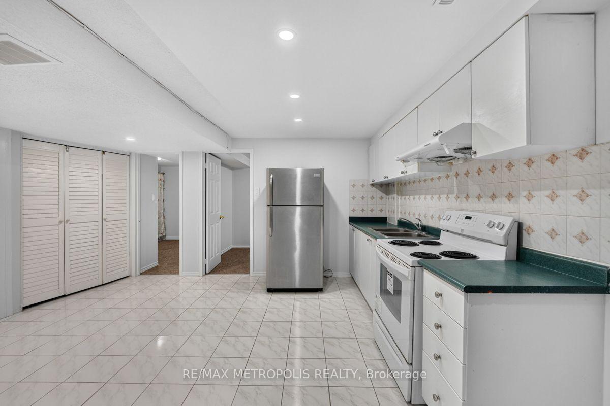Photo 11 of Unit BSMT, 32 Summerlea Street, Markham, Middlefield — HOMEH