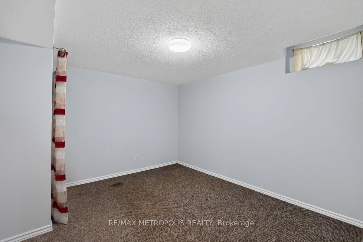 Photo 17 of Unit BSMT, 32 Summerlea Street, Markham, Middlefield — HOMEH