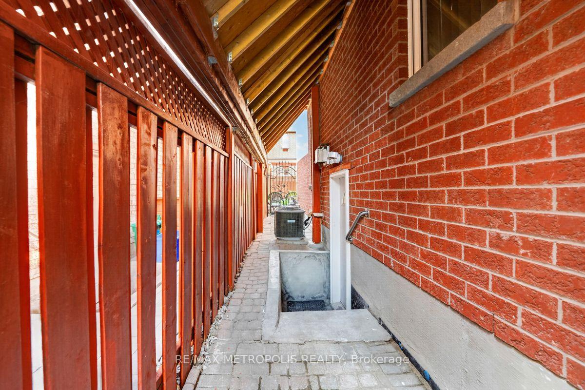 Photo 22 of Unit BSMT, 32 Summerlea Street, Markham, Middlefield — HOMEH