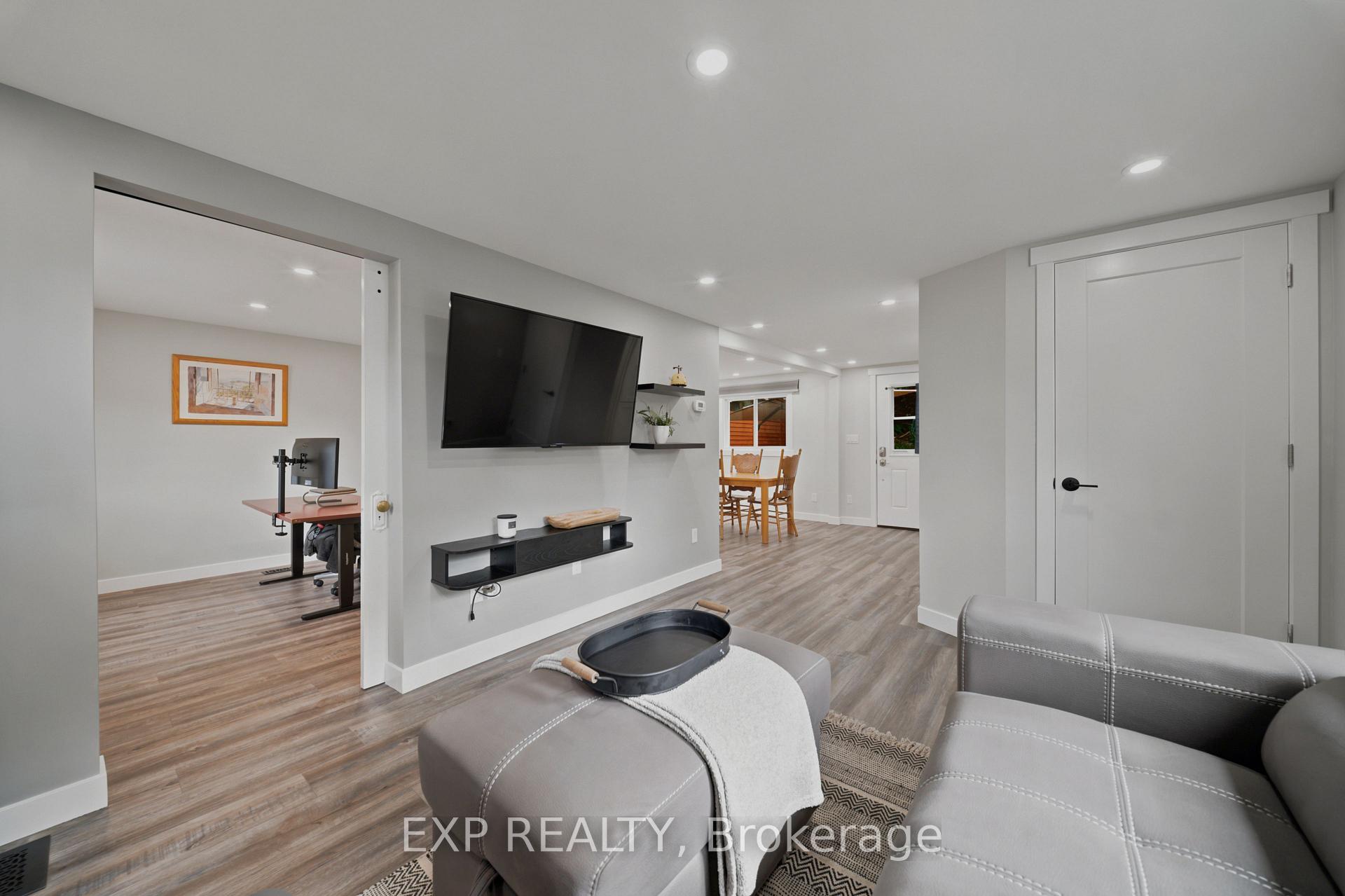 Photo 19 of 3460 St Joseph Boulevard, Ottawa, Fallingbrook/Ridgemount — HOMEH