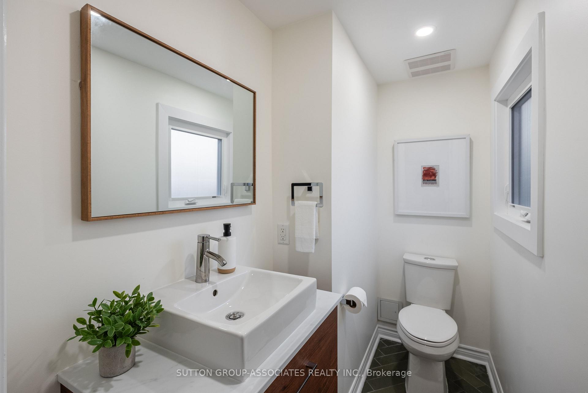 Photo 9 of 10 Innes Avenue, Toronto, Corso Italia-Davenport — HOMEH