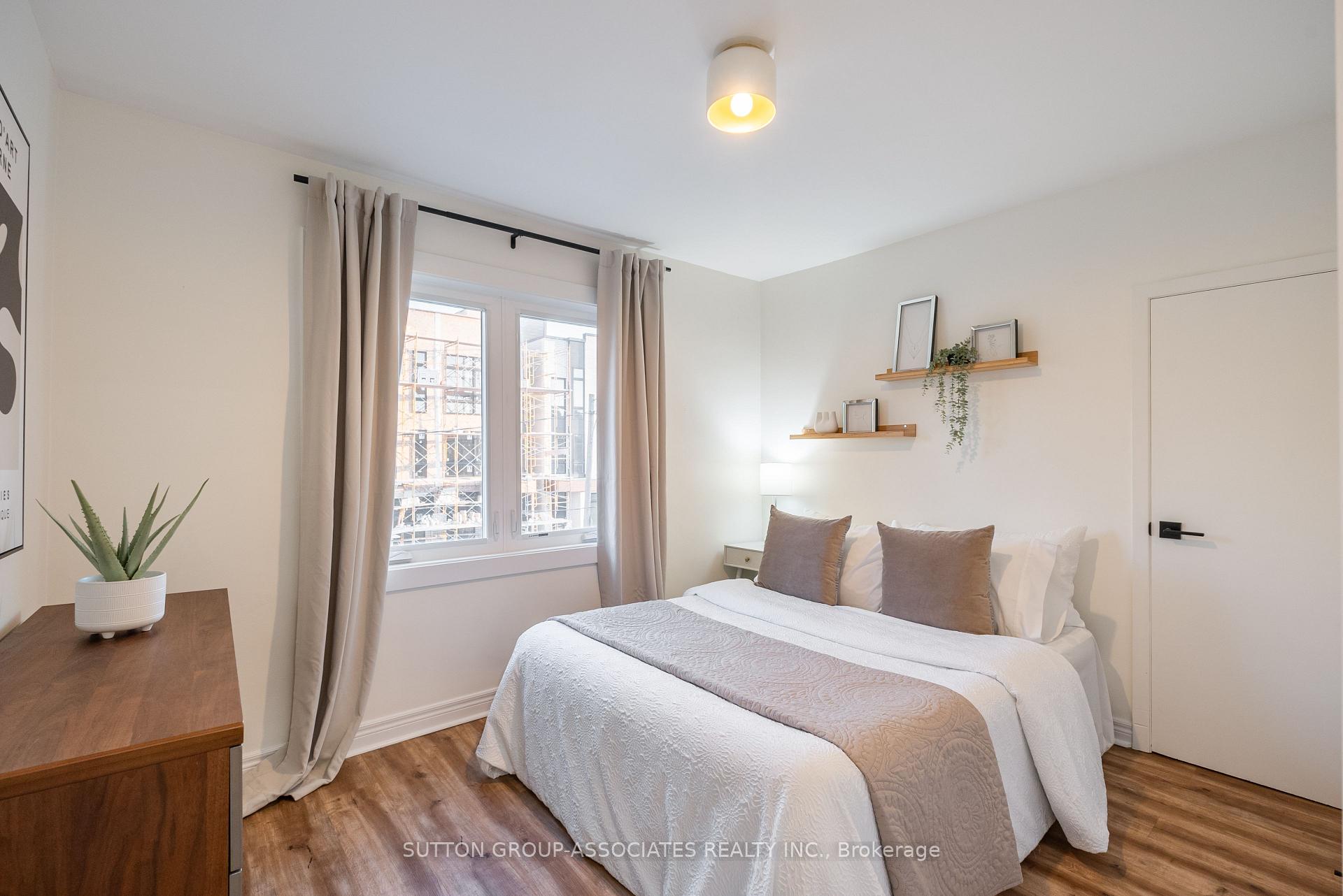 Photo 10 of 10 Innes Avenue, Toronto, Corso Italia-Davenport — HOMEH