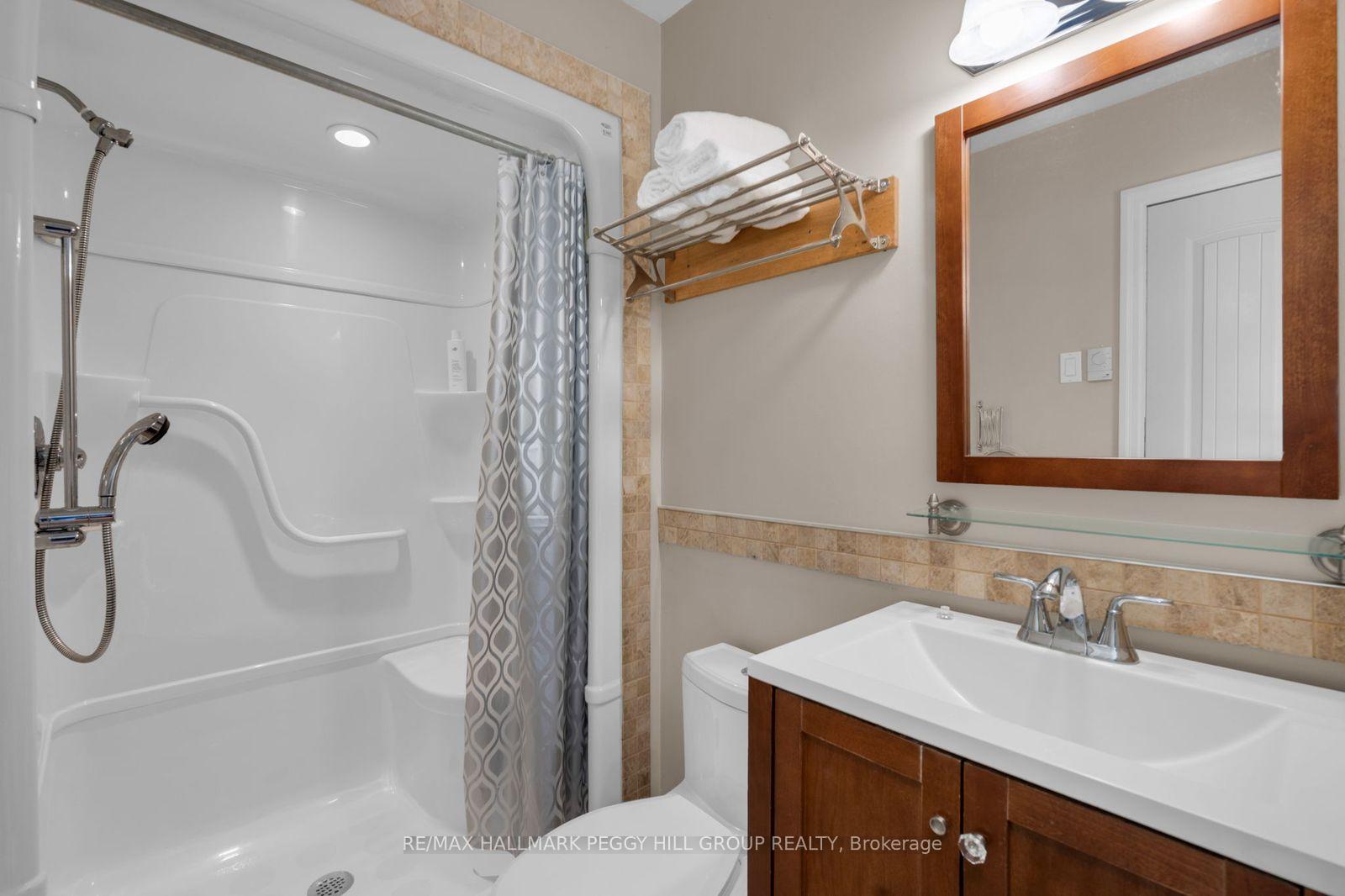 Photo 16 of 2889 Fairgrounds Road S, Clearview, Creemore — HOMEH