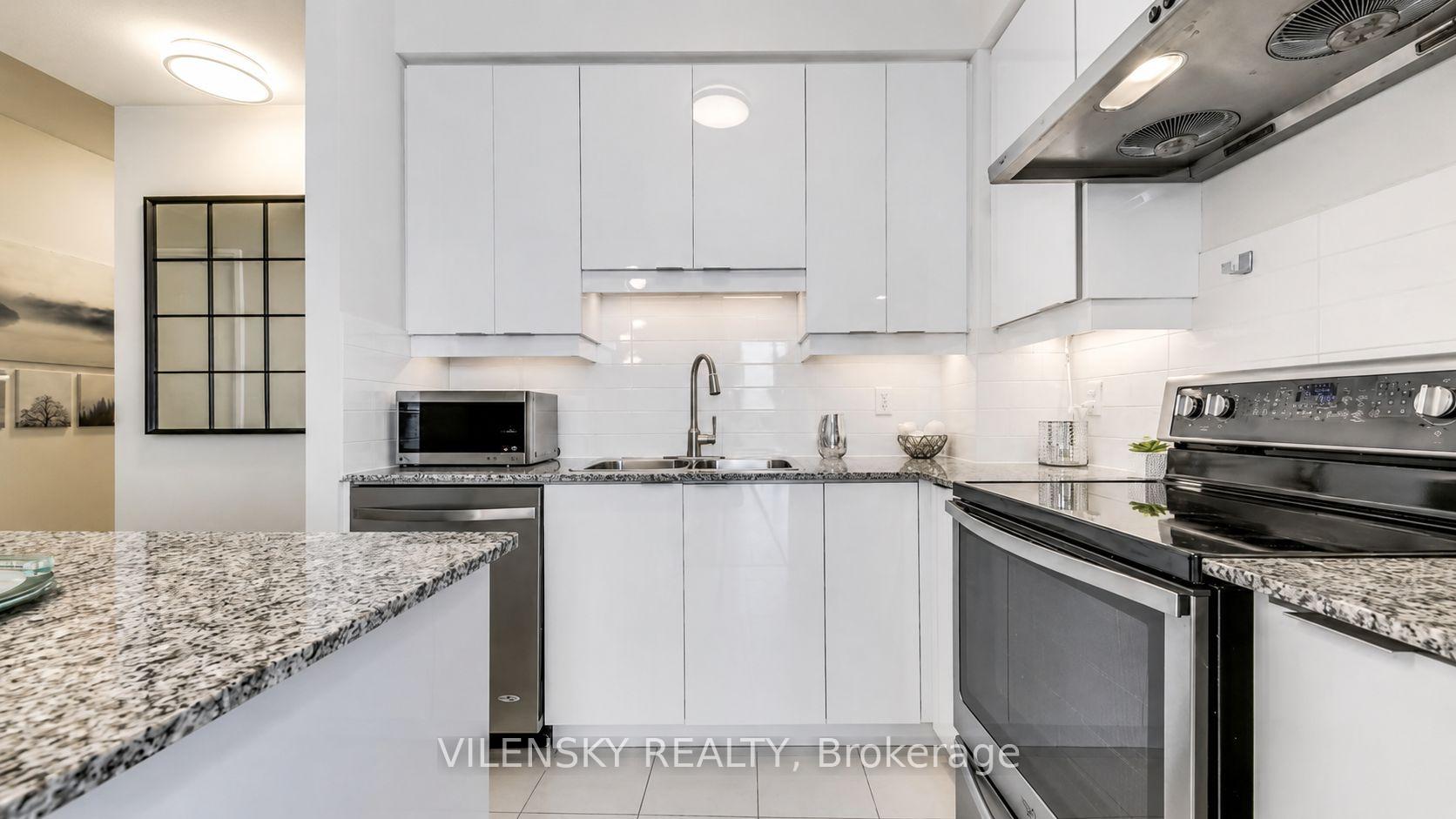 Photo 6 of Unit 1803, 2910 Highway 7 Avenue W, Vaughan, Concord — HOMEH