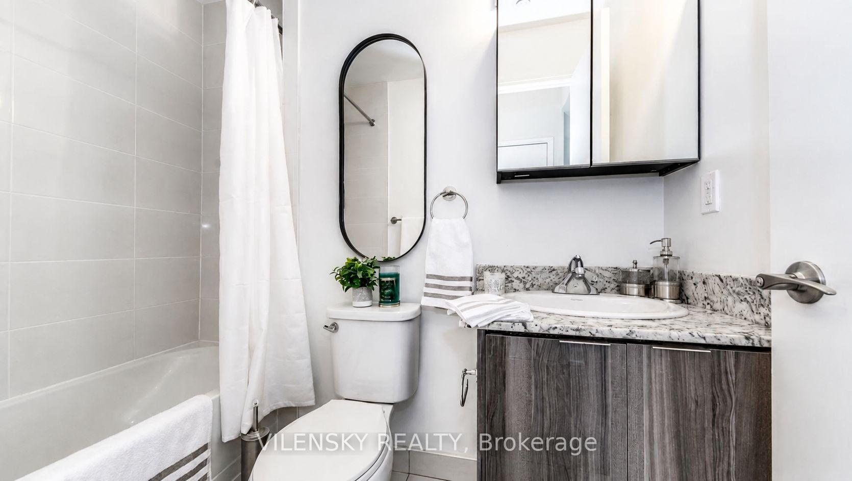 Photo 10 of Unit 1803, 2910 Highway 7 Avenue W, Vaughan, Concord — HOMEH