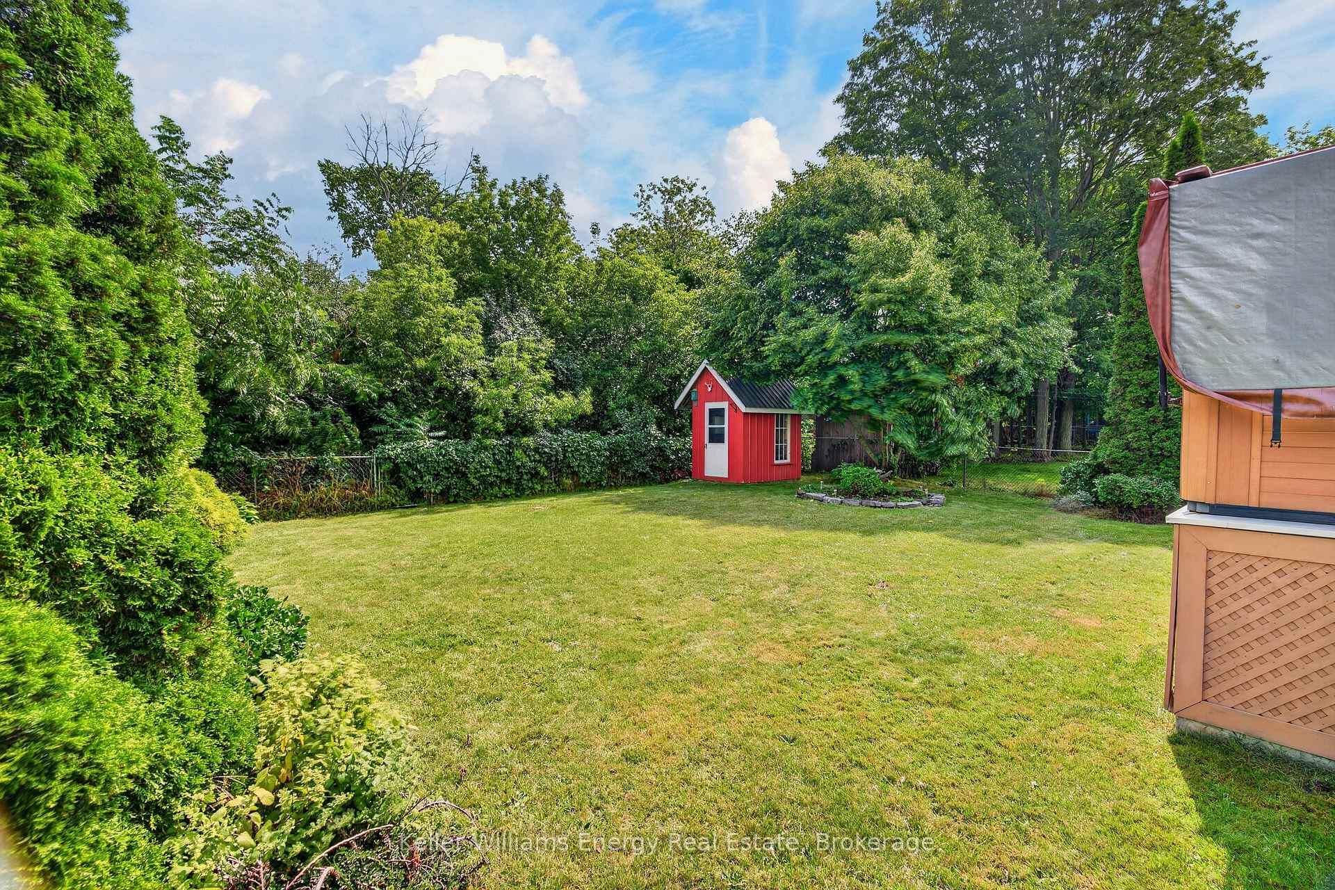 Photo 35 of 89 Westwind Crescent, Prince Edward County, Wellington Ward — HOMEH