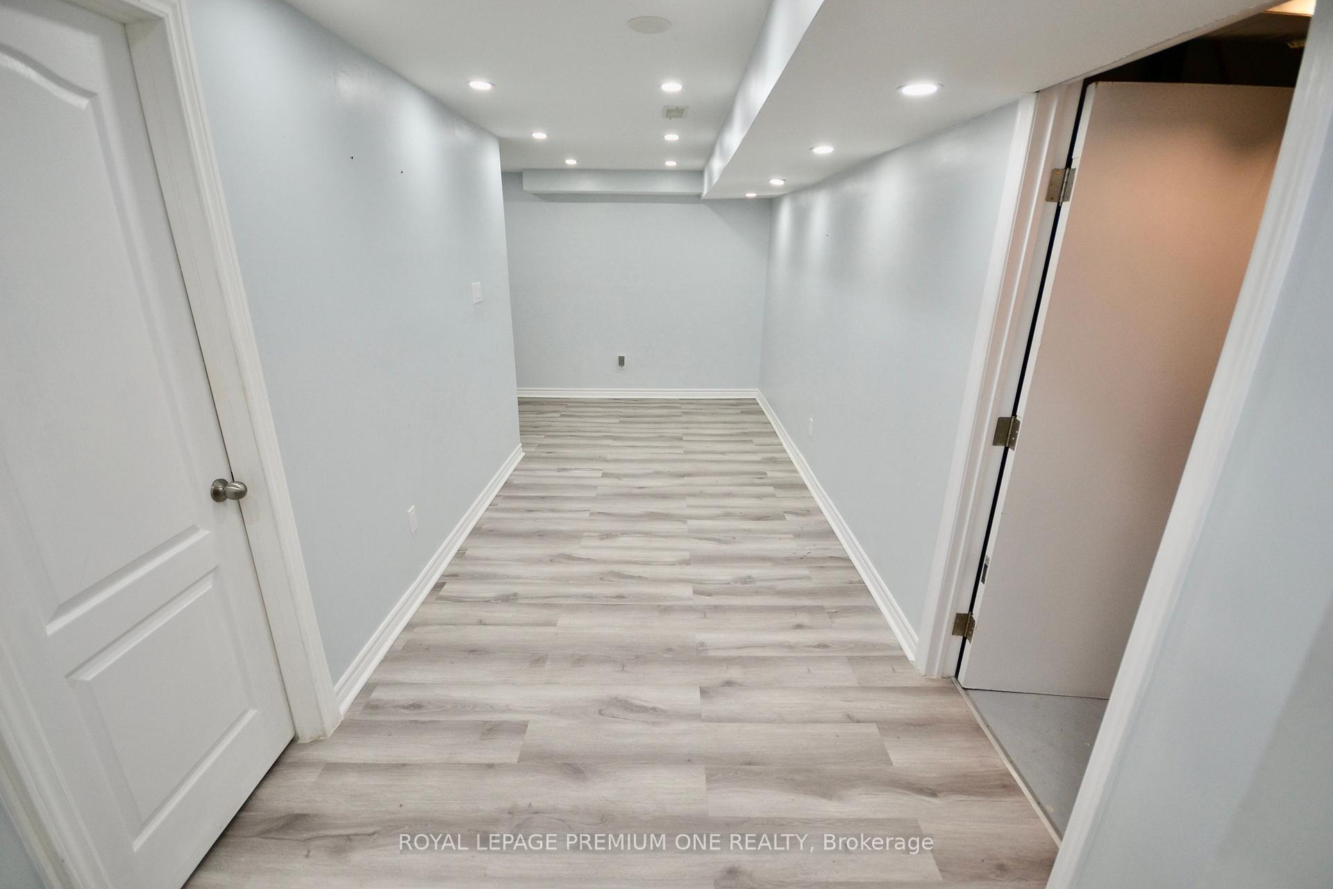 Photo 6 of 465 Kleinburg Summit Way, Vaughan, Kleinburg — HOMEH