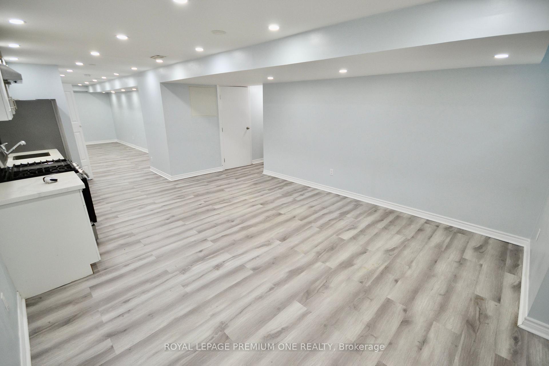 Photo 9 of 465 Kleinburg Summit Way, Vaughan, Kleinburg — HOMEH