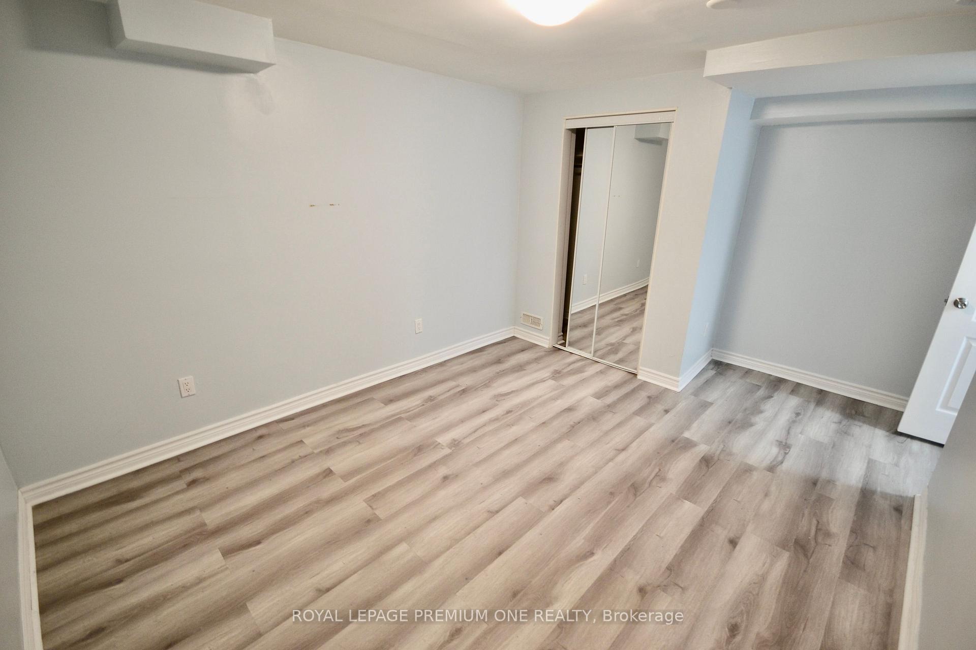 Photo 12 of 465 Kleinburg Summit Way, Vaughan, Kleinburg — HOMEH