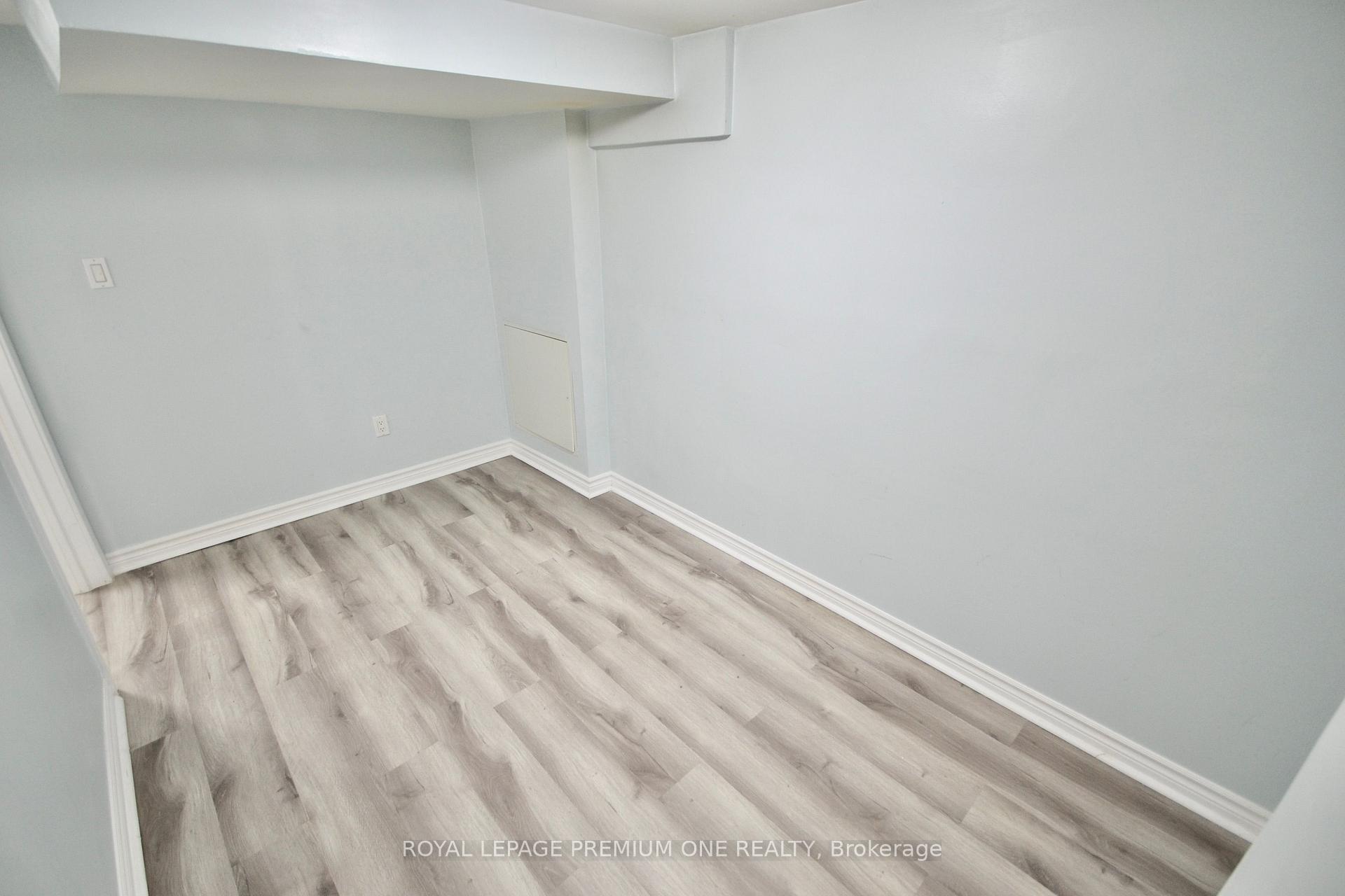 Photo 15 of 465 Kleinburg Summit Way, Vaughan, Kleinburg — HOMEH