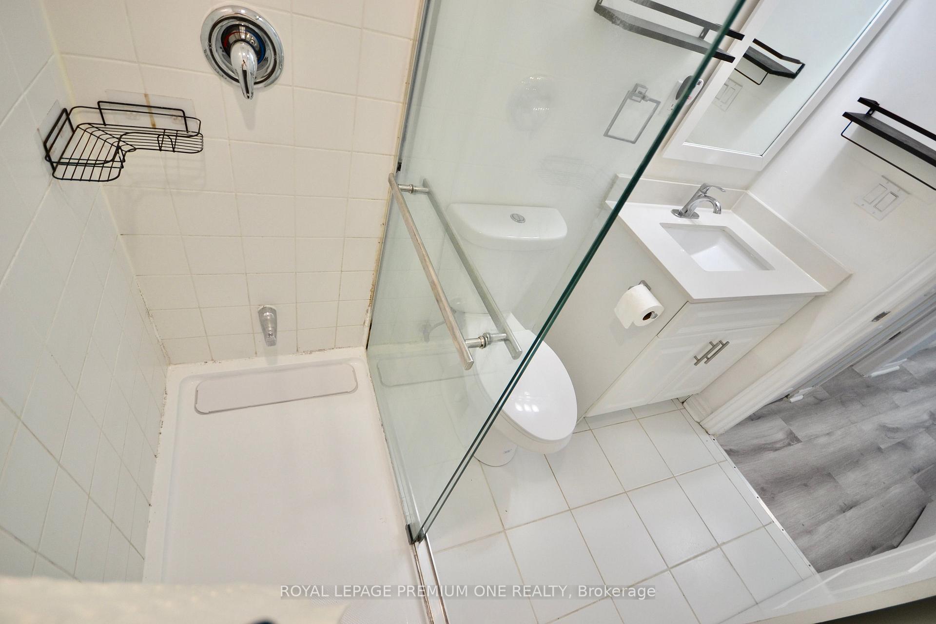 Photo 18 of 465 Kleinburg Summit Way, Vaughan, Kleinburg — HOMEH