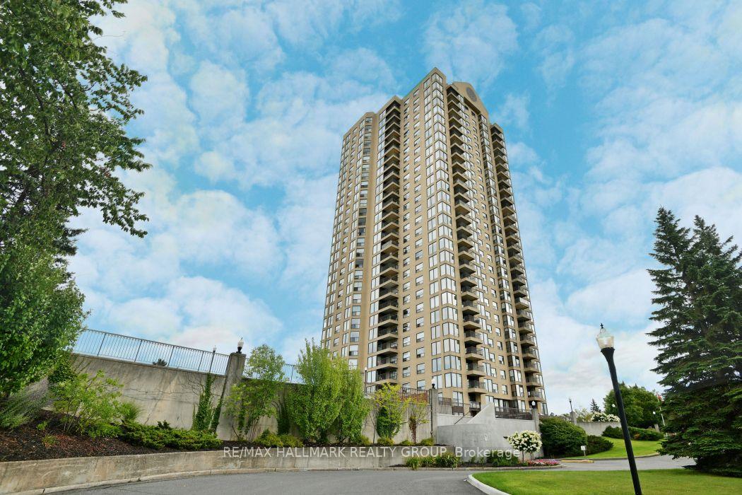 Photo 2 of Unit 1006, 545 St Laurent Boulevard, Ottawa, Viscount Alexander Park — HOMEH