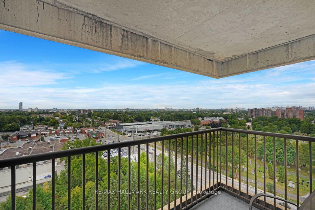 Photo 25 of Unit 1006, 545 St Laurent Boulevard, Ottawa, Viscount Alexander Park — HOMEH