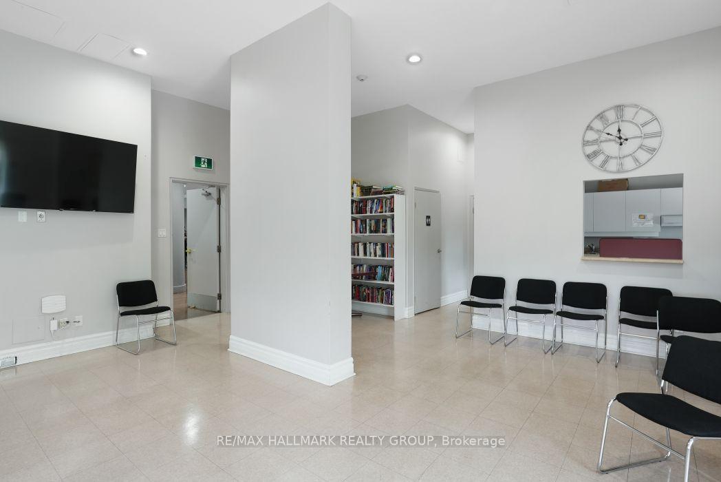 Photo 34 of Unit 1006, 545 St Laurent Boulevard, Ottawa, Viscount Alexander Park — HOMEH