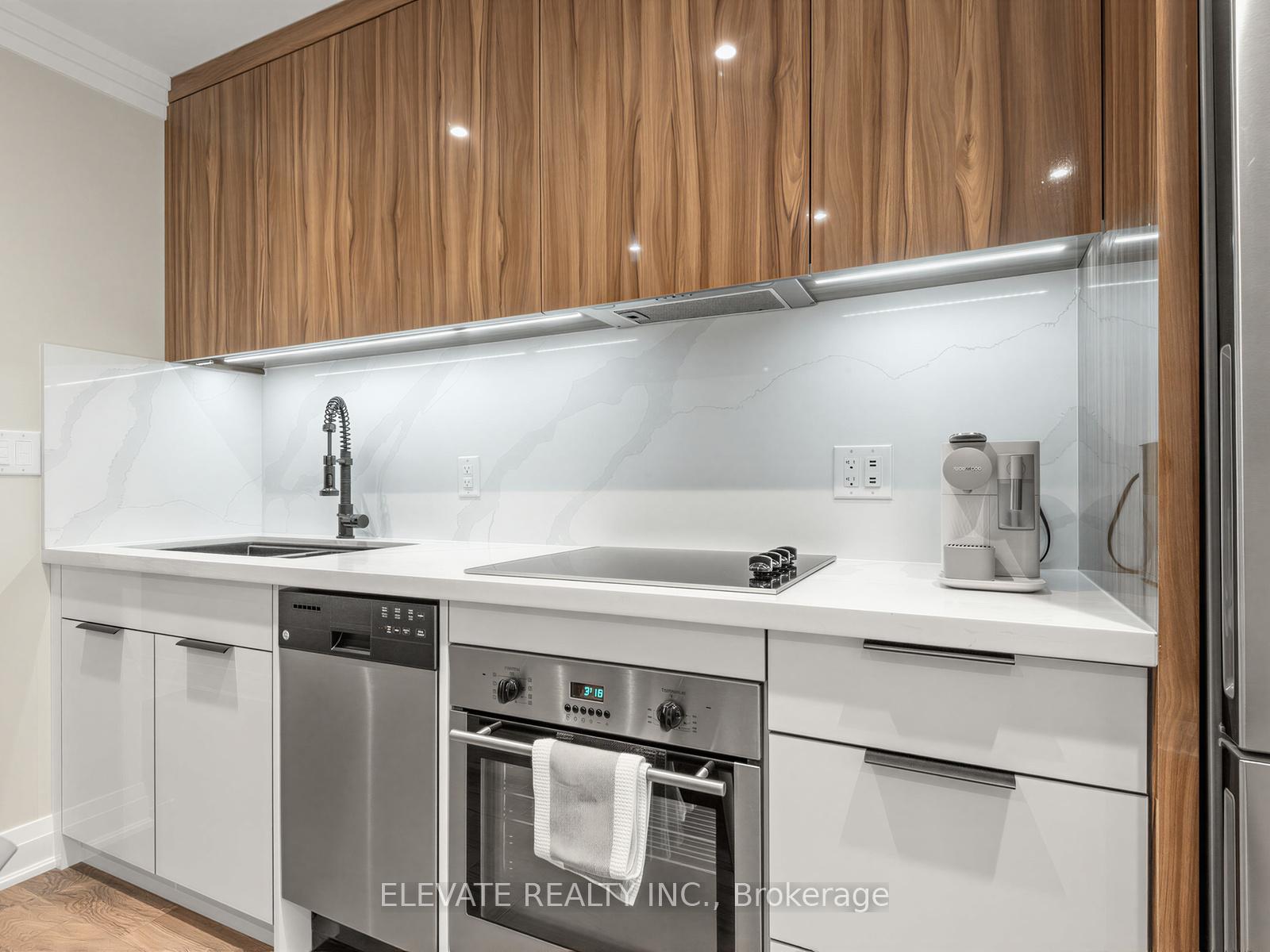Photo 7 of Unit 229, 18 Uptown Drive, Markham, Unionville — HOMEH