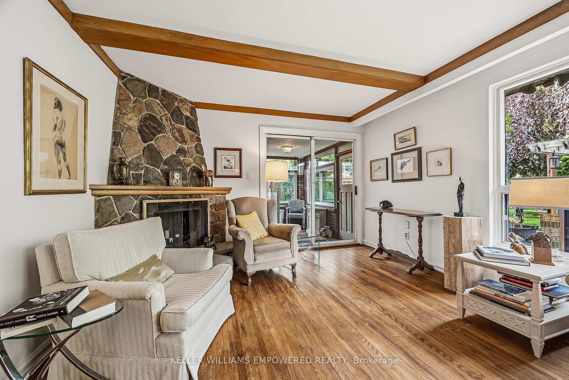 Photo 4 of 53 Neilson Drive, Etobicoke, Markland Wood — HOMEH