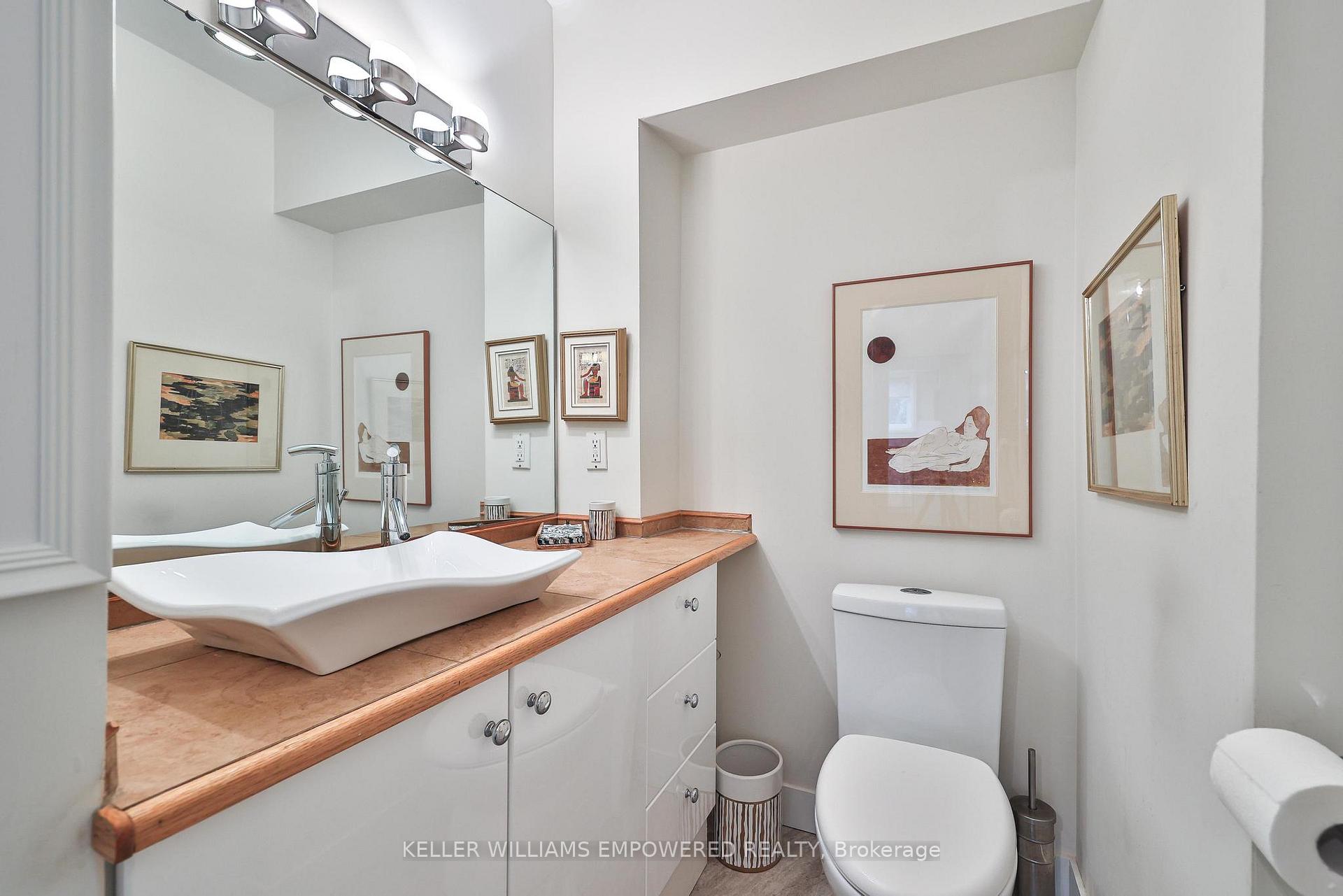 Photo 12 of 53 Neilson Drive, Etobicoke, Markland Wood — HOMEH