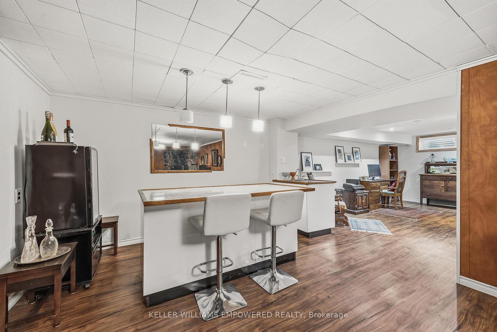 Photo 30 of 53 Neilson Drive, Etobicoke, Markland Wood — HOMEH