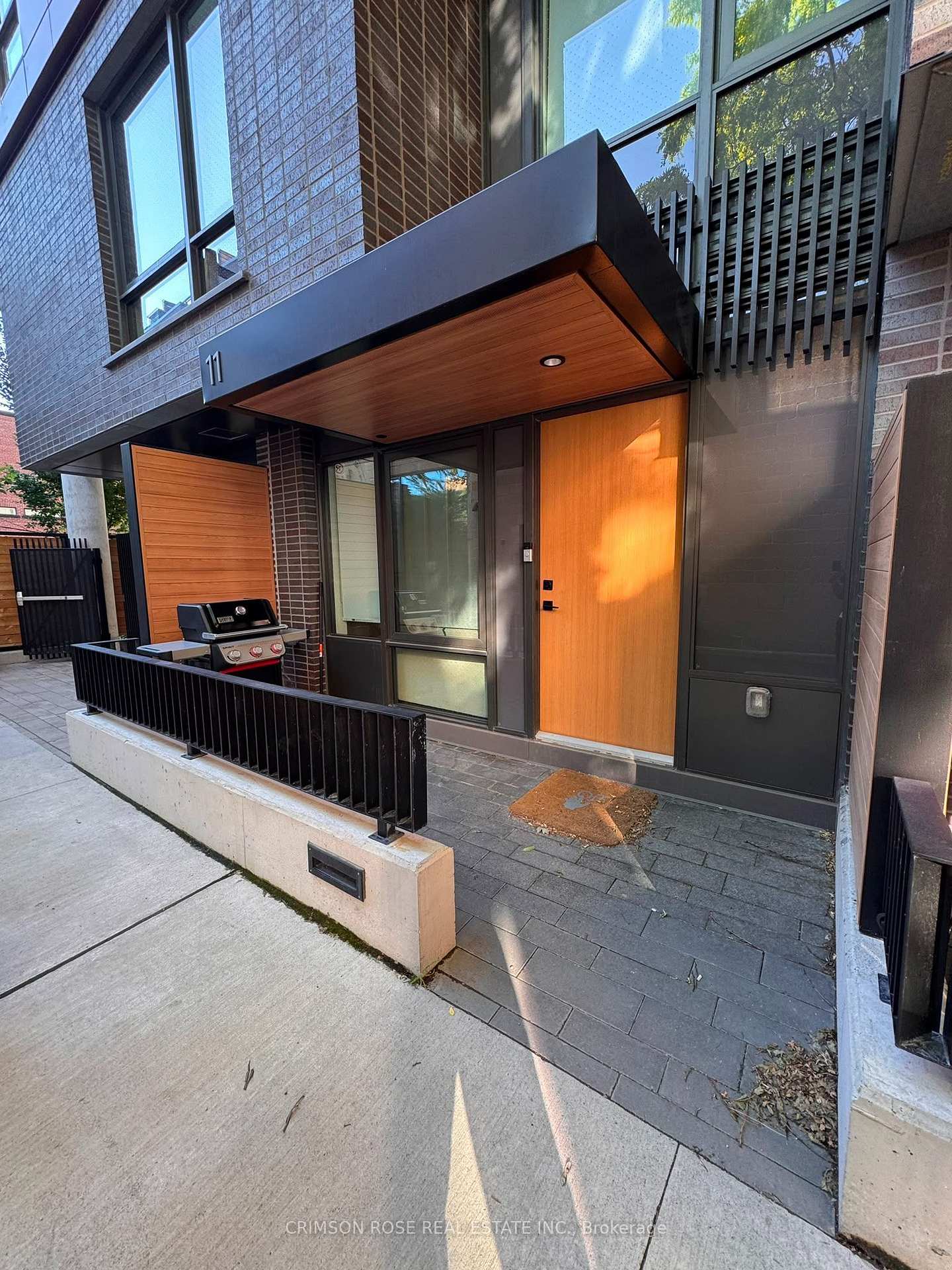 Front of Unit TH113, 28 Eastern Avenue