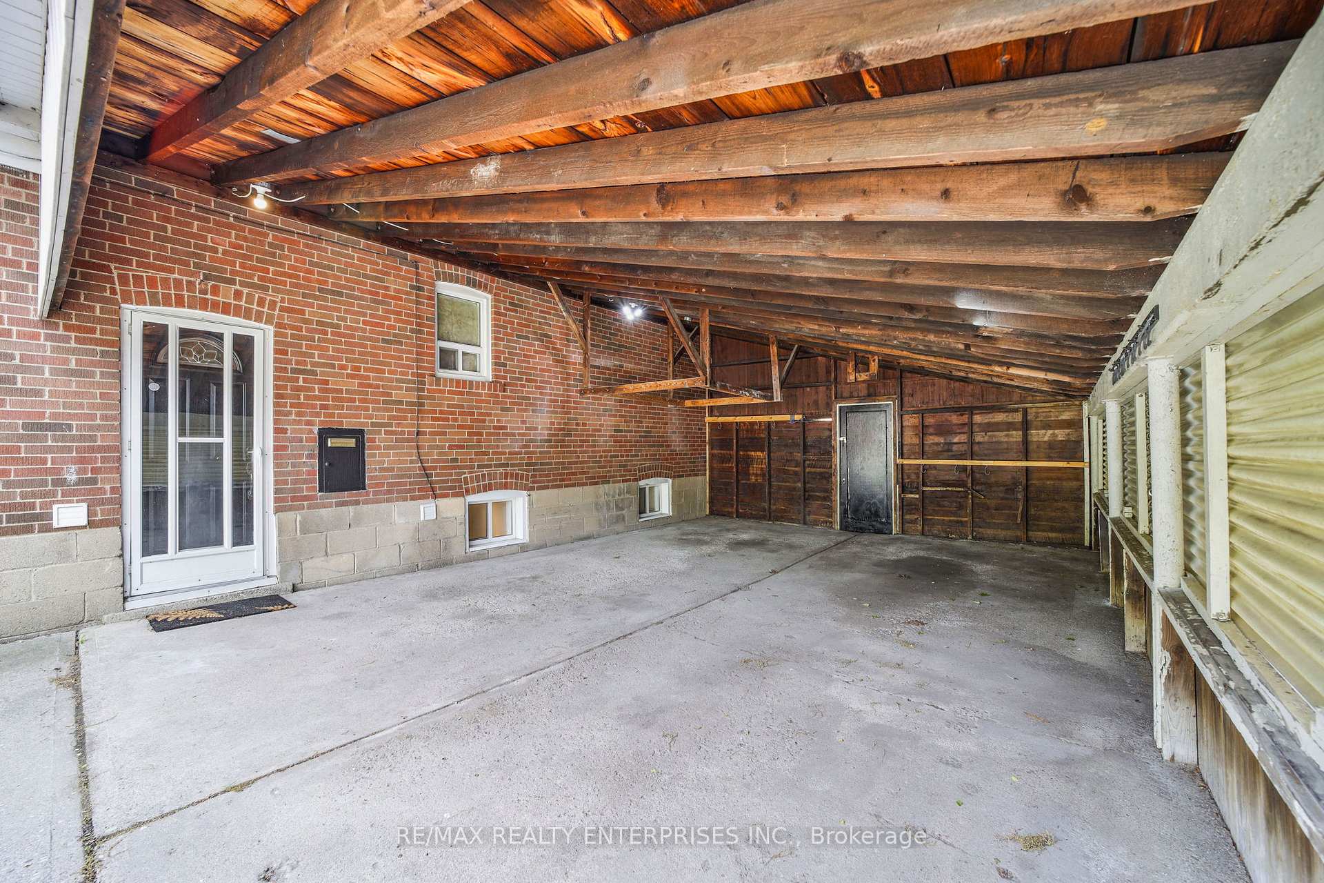 Photo 25 of 15 Delroy Drive, Etobicoke, Stonegate-Queensway — HOMEH