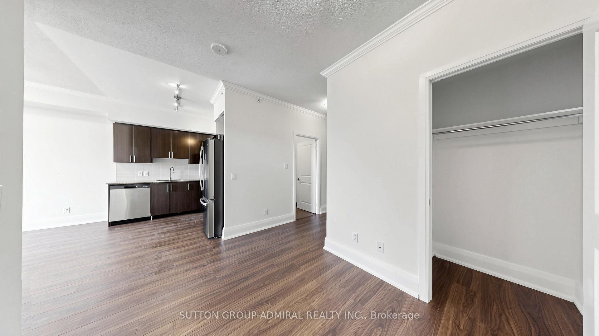 Photo 4 of Unit 406, 85 North Park Road, Vaughan, Beverley Glen — HOMEH