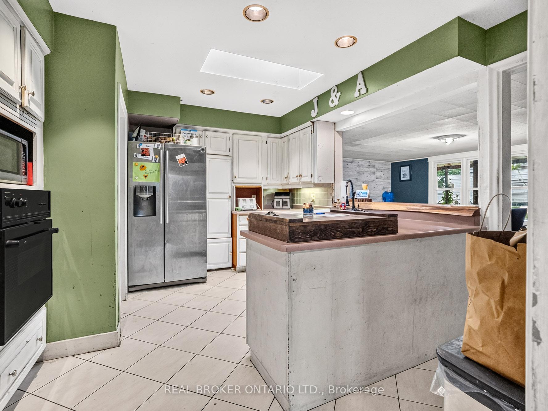 Photo 14 of 20 Alan Crescent, Pelham, Fonthill — HOMEH