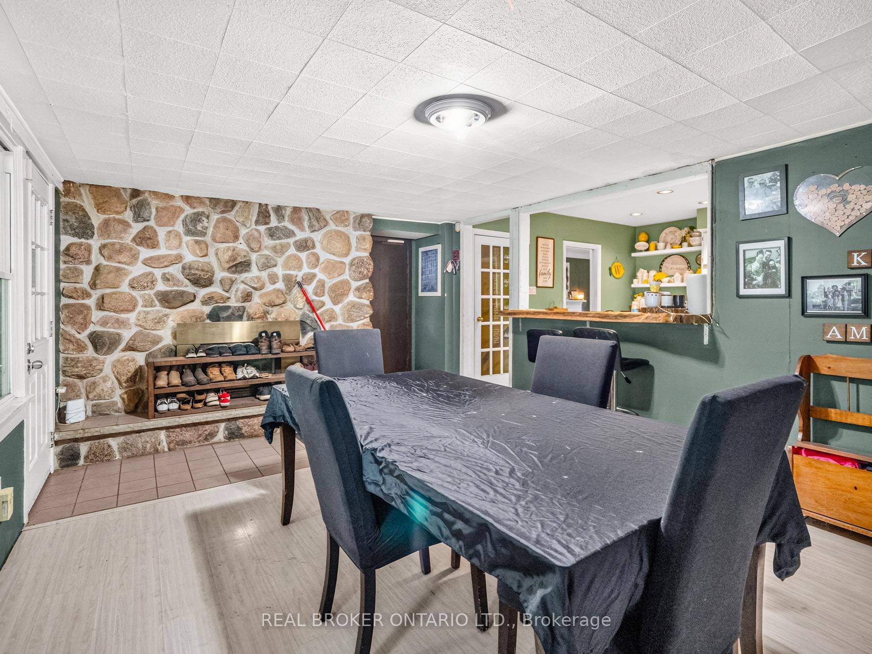 Photo 19 of 20 Alan Crescent, Pelham, Fonthill — HOMEH