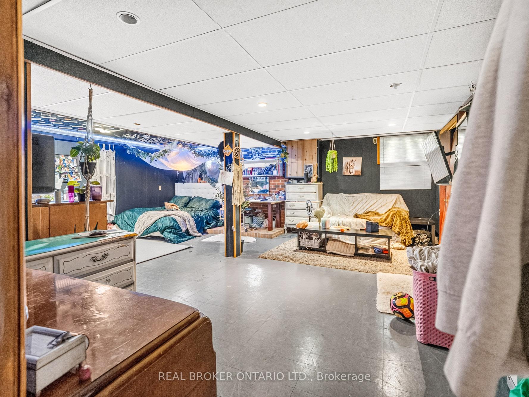 Photo 29 of 20 Alan Crescent, Pelham, Fonthill — HOMEH