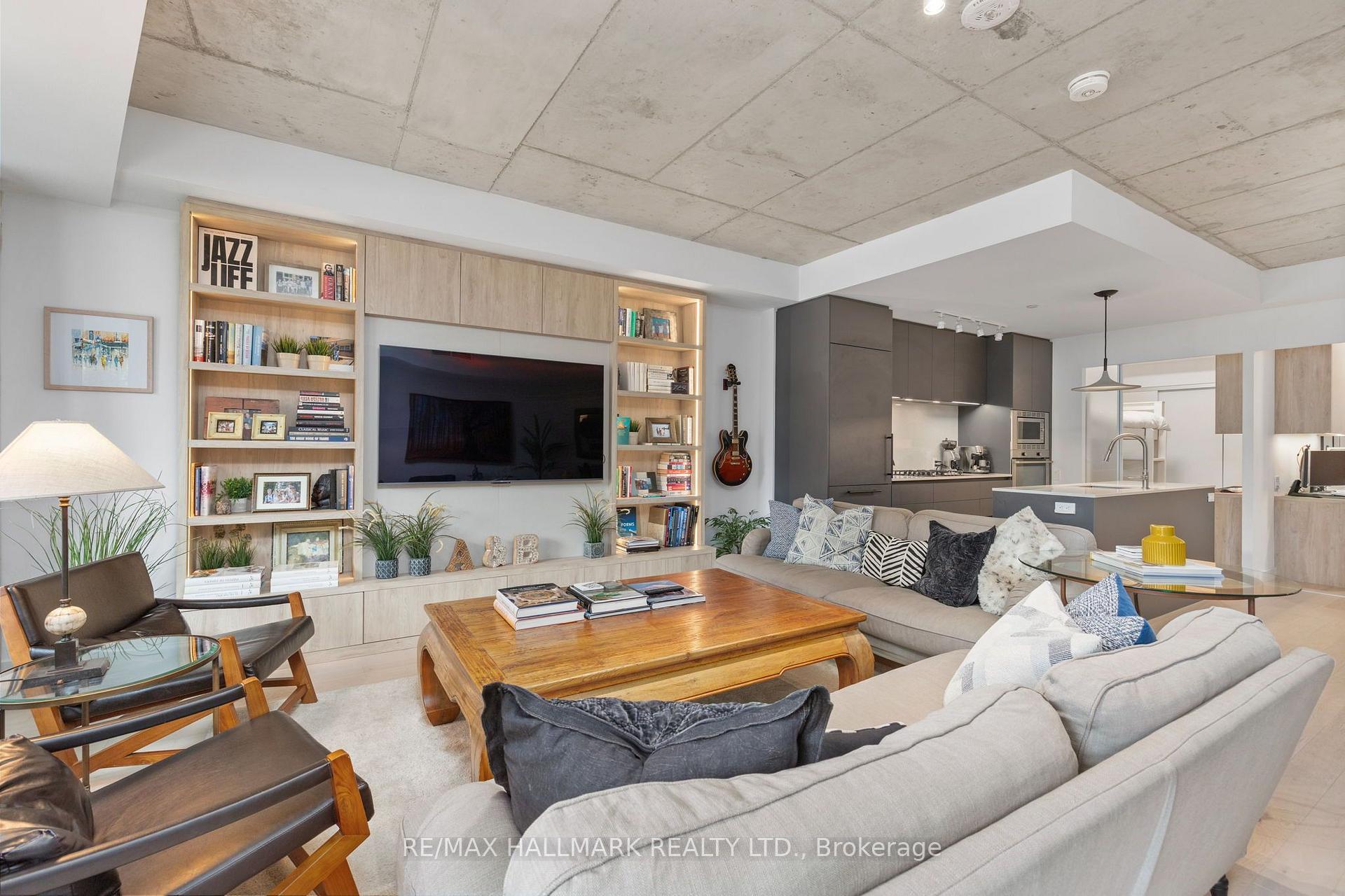 Photo 4 of Unit 309, 1720 Bayview Avenue, Toronto, Mount Pleasant East — HOMEH