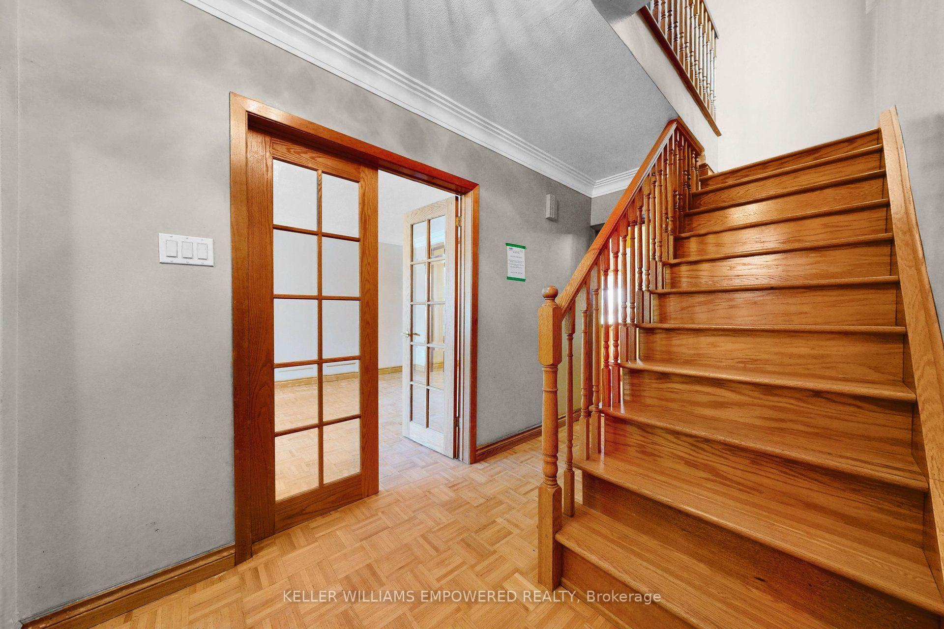 Photo 6 of 3 Hilldale Road, Toronto, Rockcliffe-Smythe — HOMEH