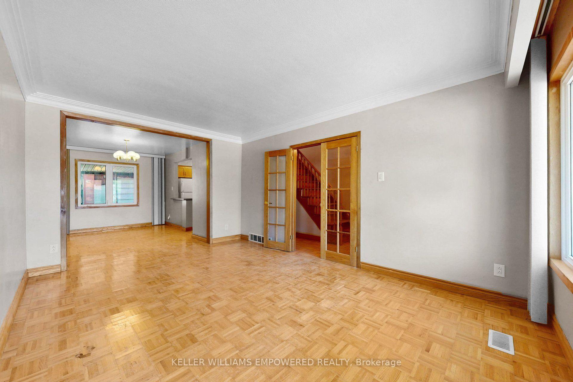 Photo 9 of 3 Hilldale Road, Toronto, Rockcliffe-Smythe — HOMEH