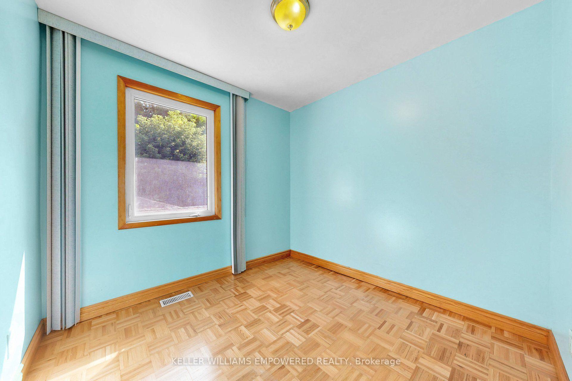 Photo 25 of 3 Hilldale Road, Toronto, Rockcliffe-Smythe — HOMEH