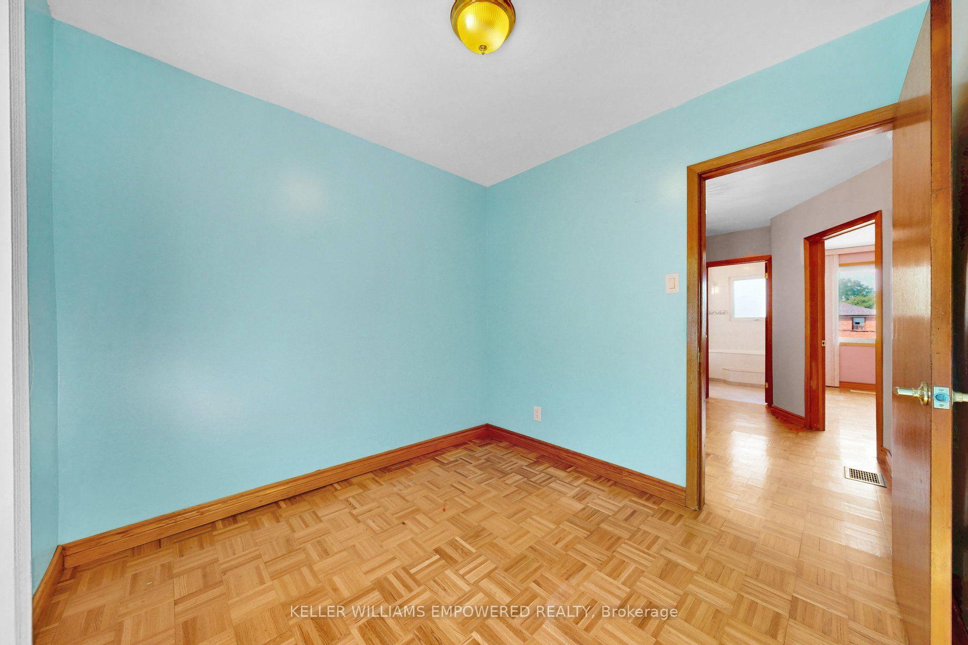 Photo 26 of 3 Hilldale Road, Toronto, Rockcliffe-Smythe — HOMEH