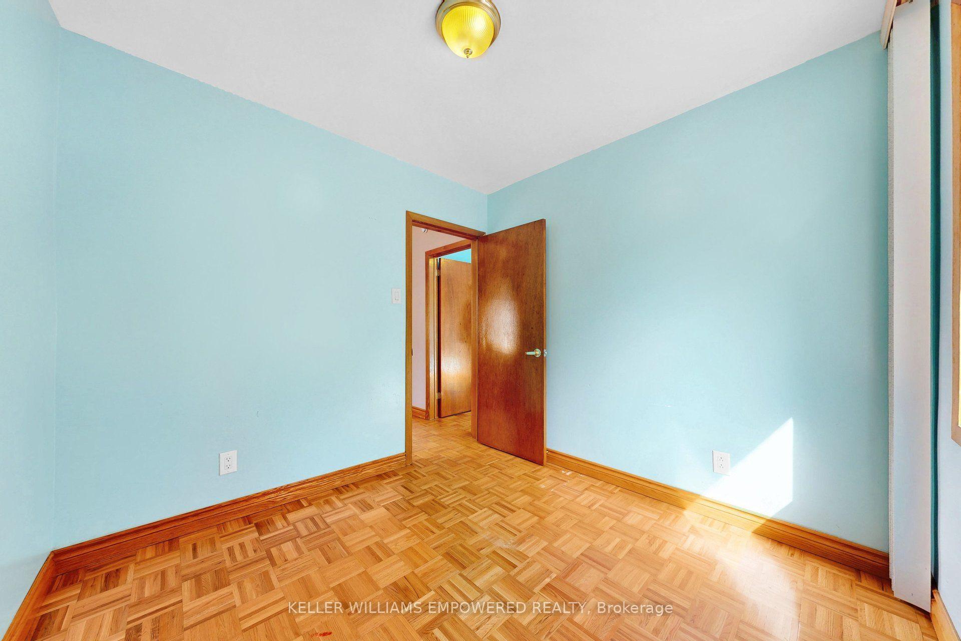 Photo 27 of 3 Hilldale Road, Toronto, Rockcliffe-Smythe — HOMEH