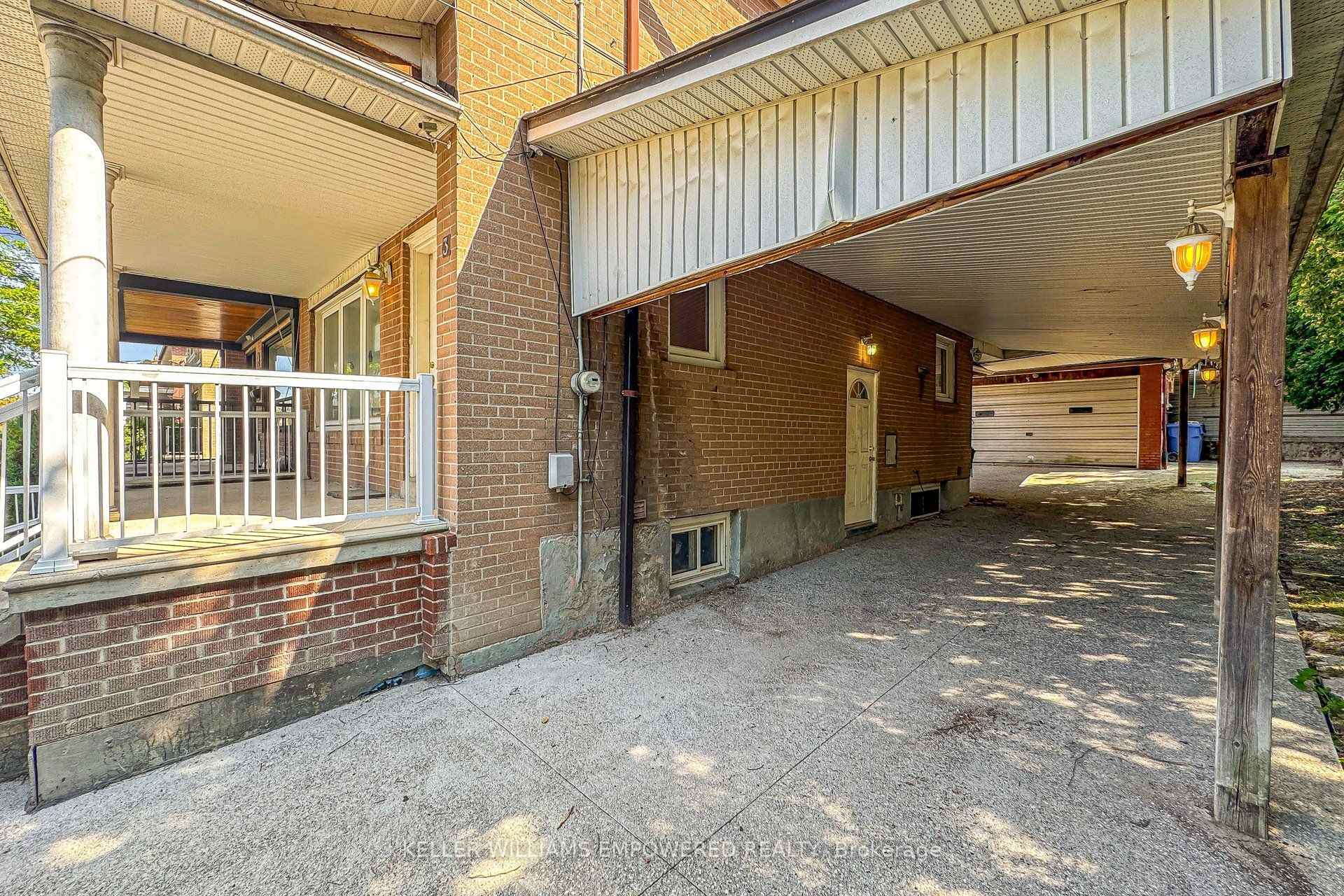 Photo 36 of 3 Hilldale Road, Toronto, Rockcliffe-Smythe — HOMEH