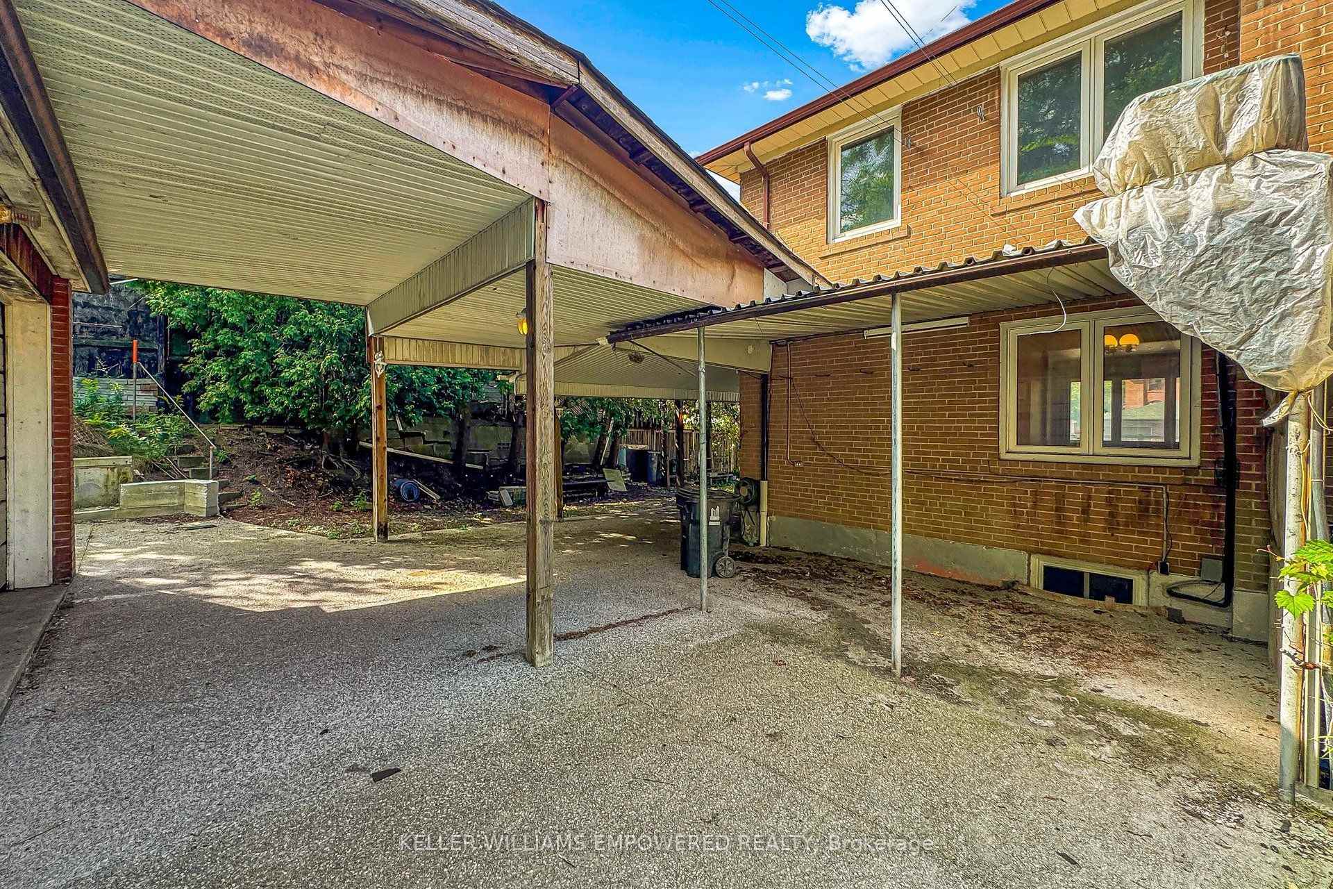 Photo 40 of 3 Hilldale Road, Toronto, Rockcliffe-Smythe — HOMEH