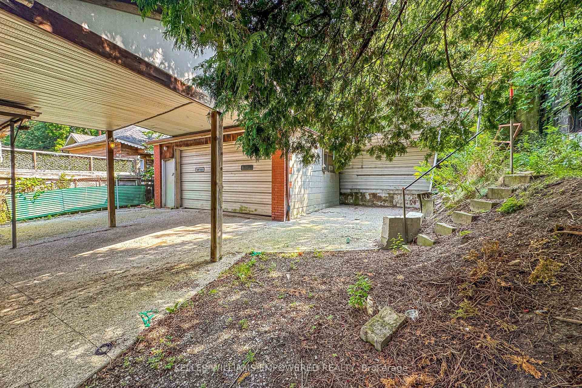 Photo 41 of 3 Hilldale Road, Toronto, Rockcliffe-Smythe — HOMEH
