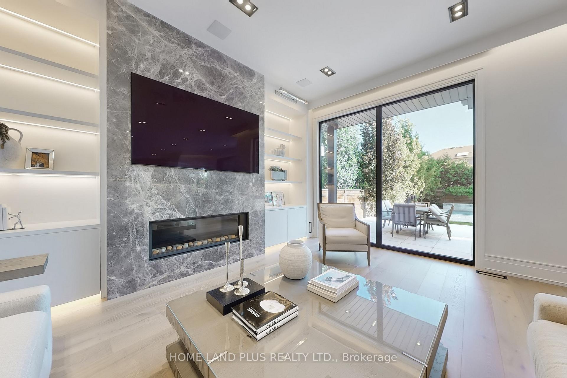 Photo 12 of 127 Ridley Boulevard, Toronto, Bedford Park-Nortown — HOMEH
