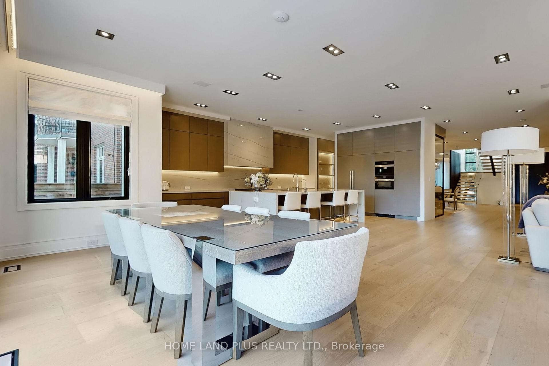 Photo 21 of 127 Ridley Boulevard, Toronto, Bedford Park-Nortown — HOMEH