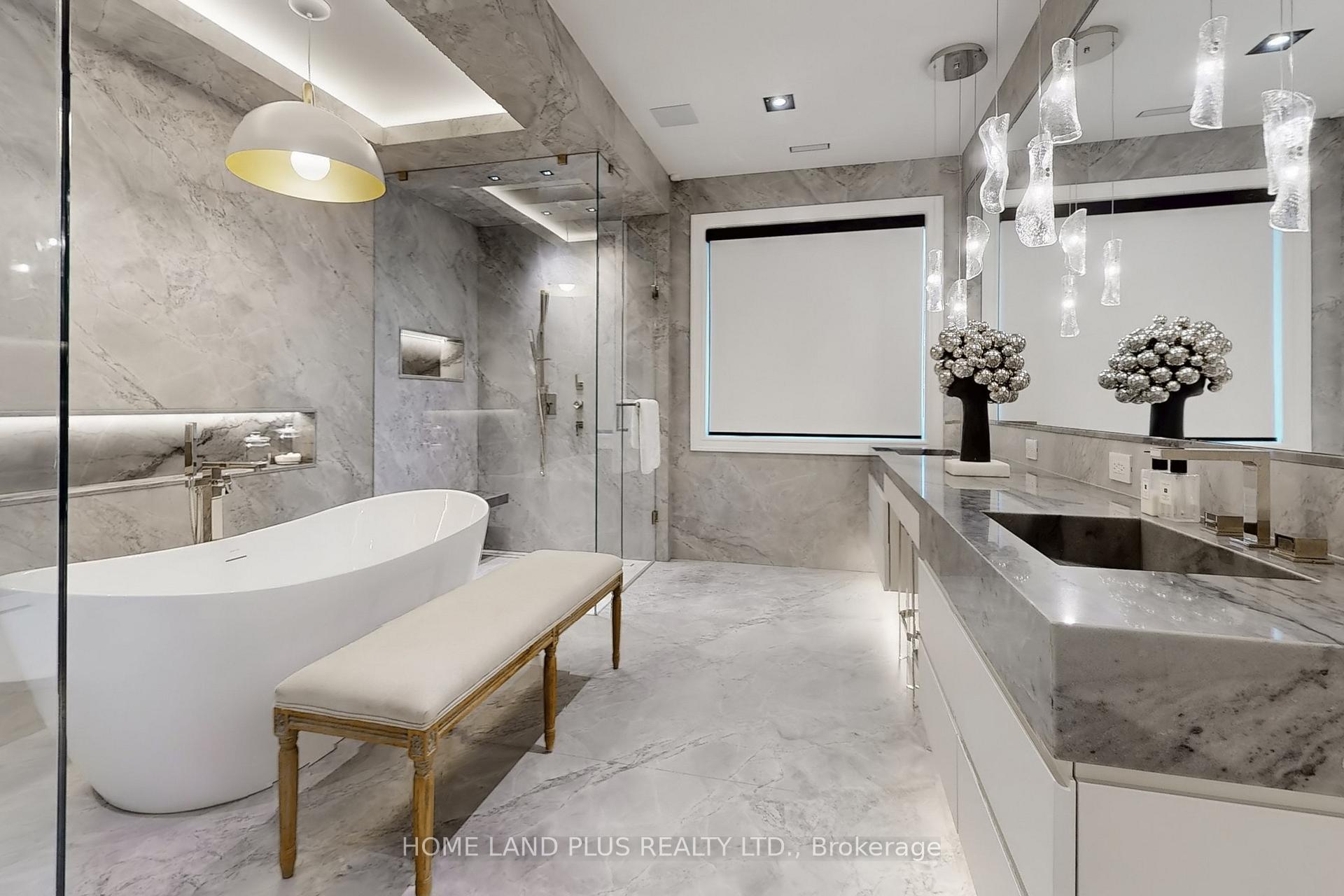 Photo 33 of 127 Ridley Boulevard, Toronto, Bedford Park-Nortown — HOMEH