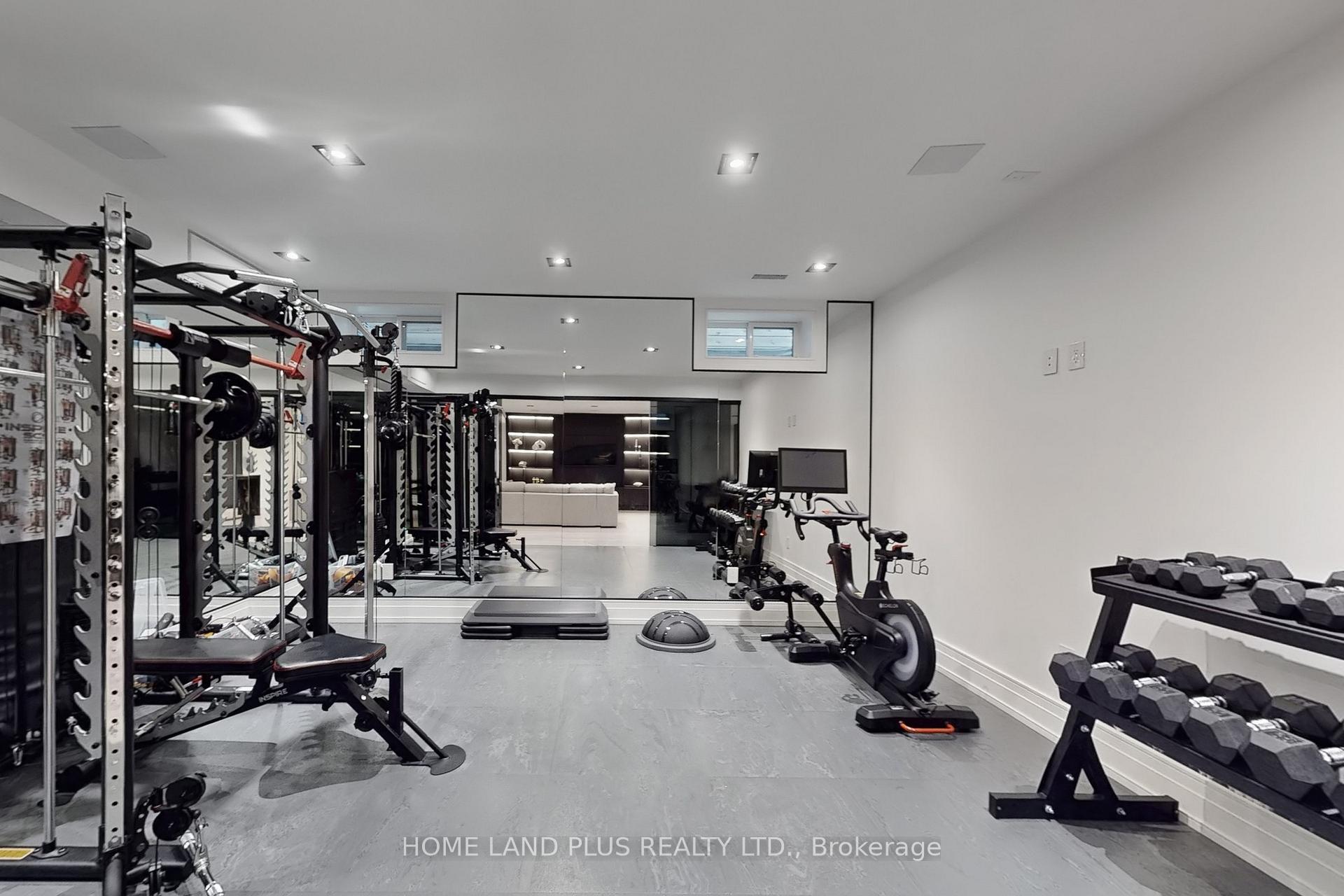 Photo 43 of 127 Ridley Boulevard, Toronto, Bedford Park-Nortown — HOMEH