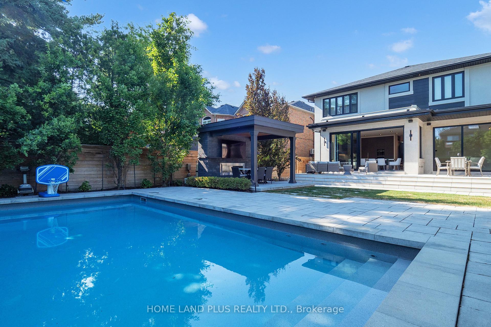 Photo 46 of 127 Ridley Boulevard, Toronto, Bedford Park-Nortown — HOMEH