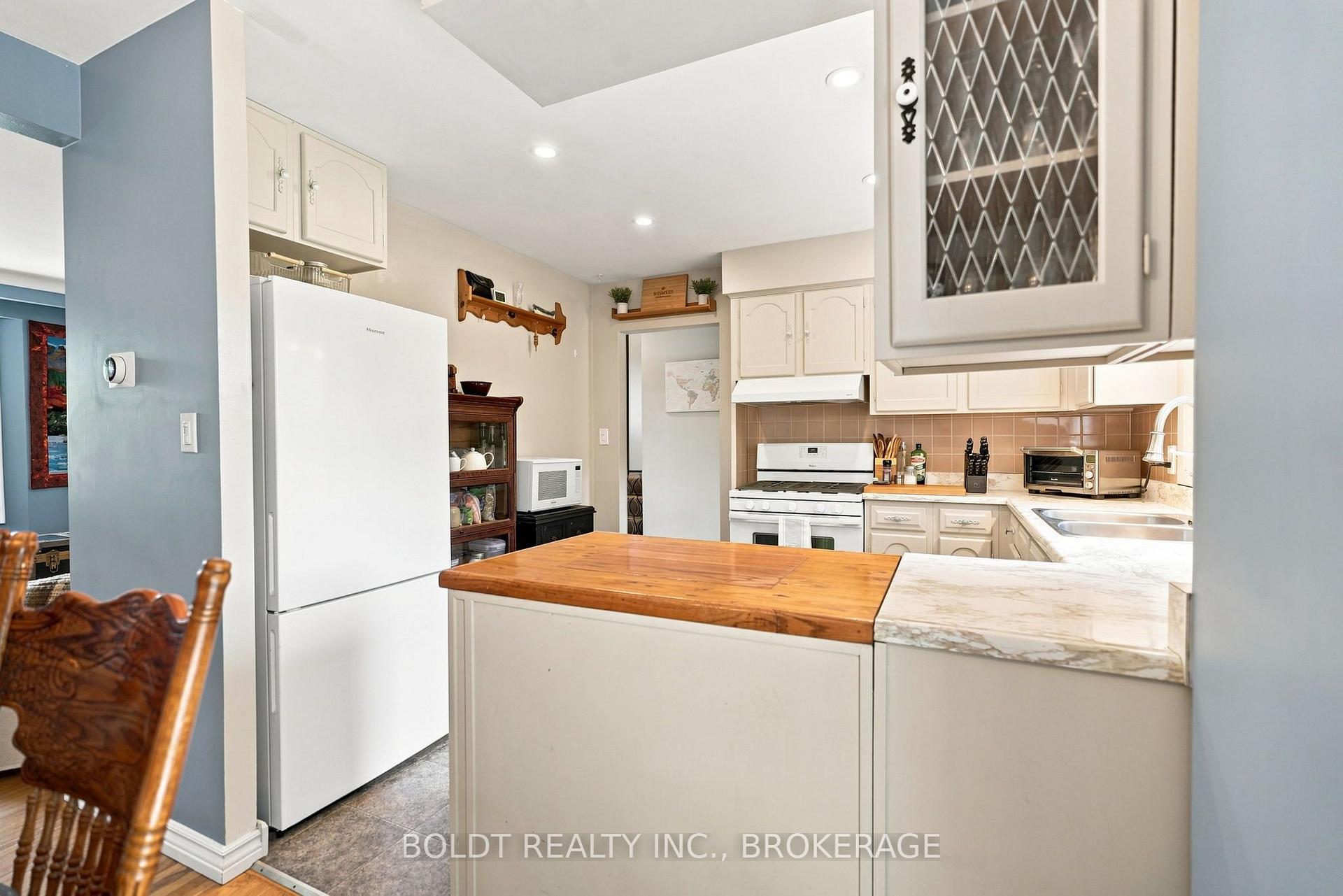 Photo 13 of 1452 Cataract Road, Thorold, Hurricane/Merrittville — HOMEH