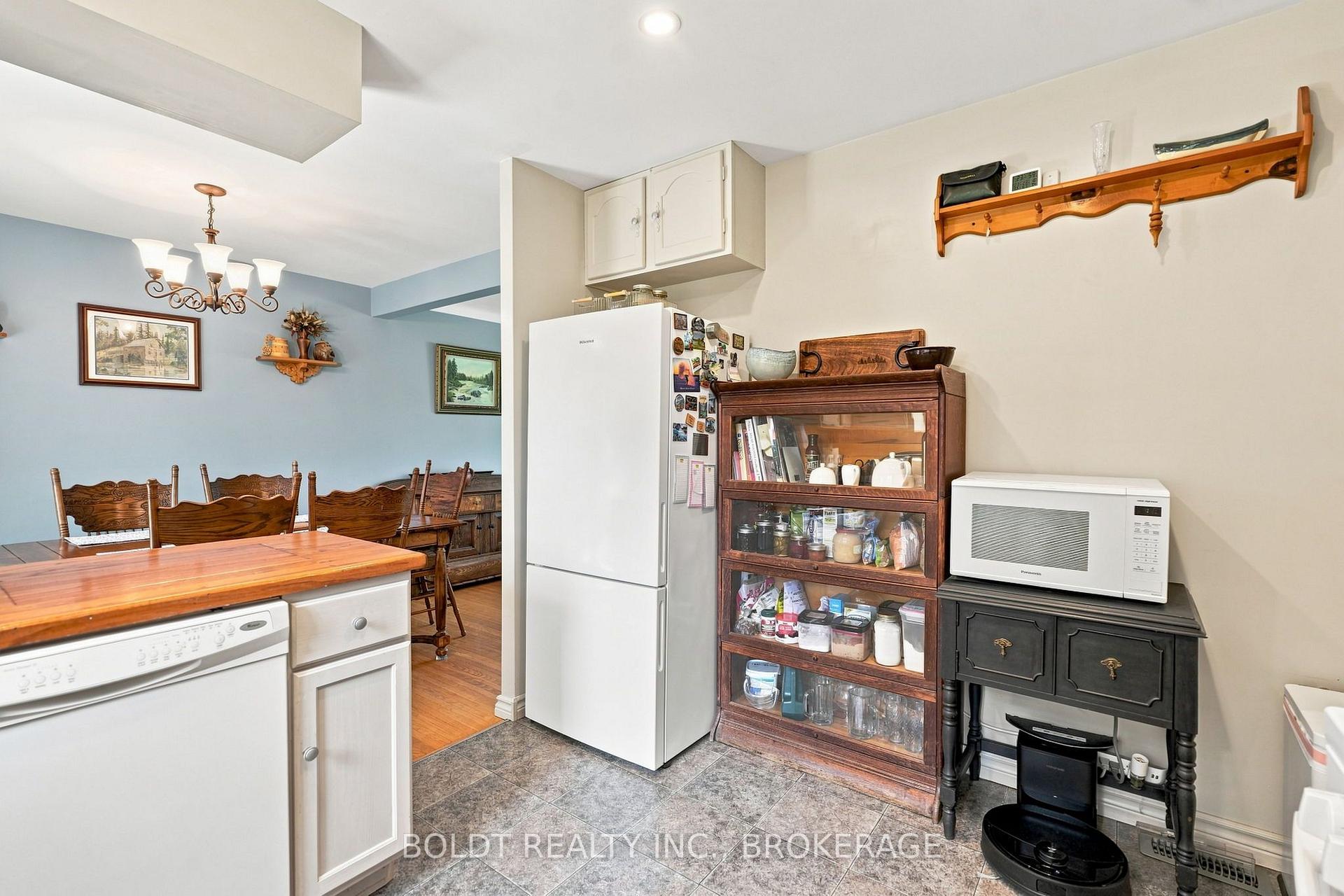 Photo 16 of 1452 Cataract Road, Thorold, Hurricane/Merrittville — HOMEH