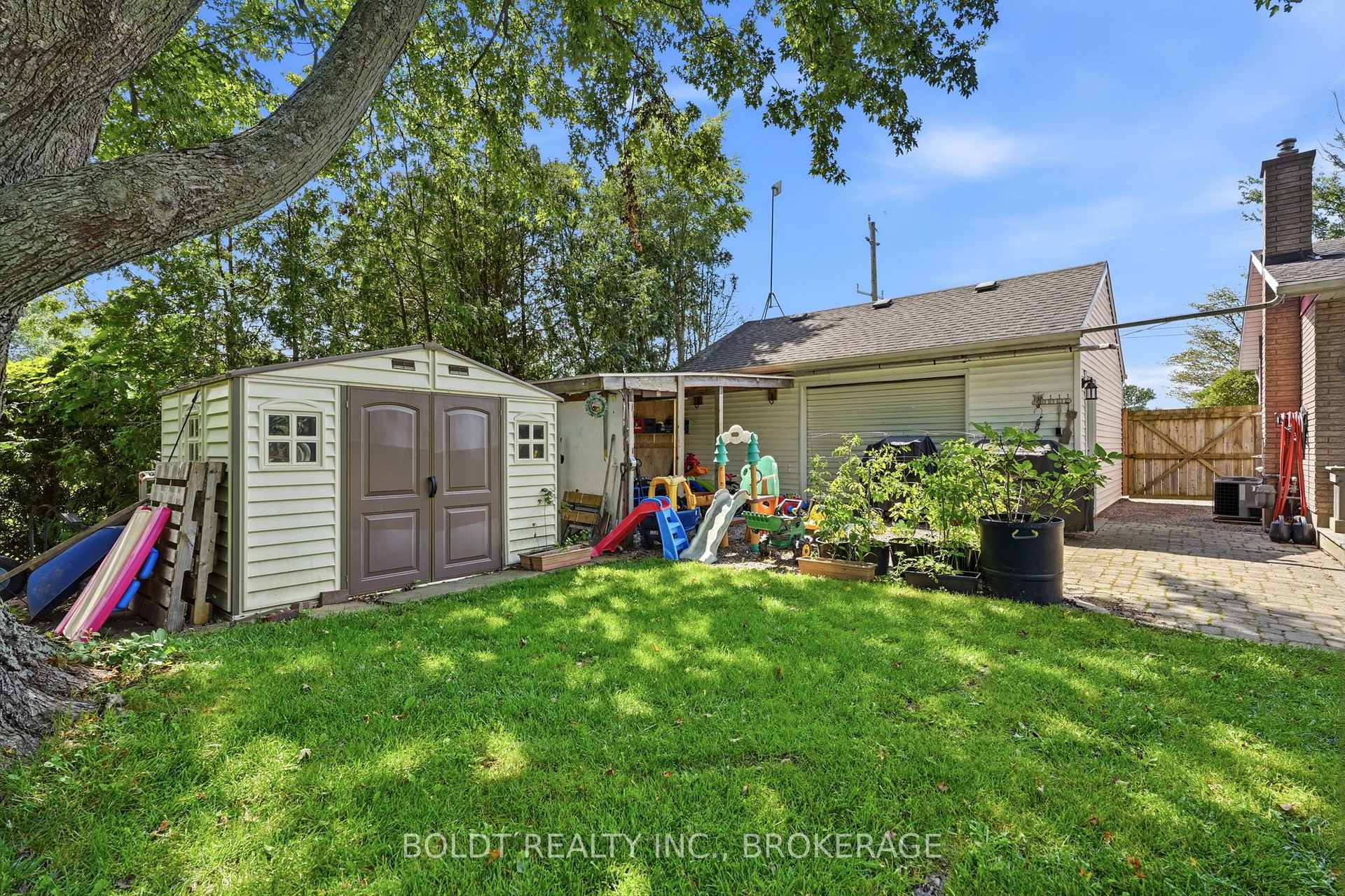 Photo 32 of 1452 Cataract Road, Thorold, Hurricane/Merrittville — HOMEH